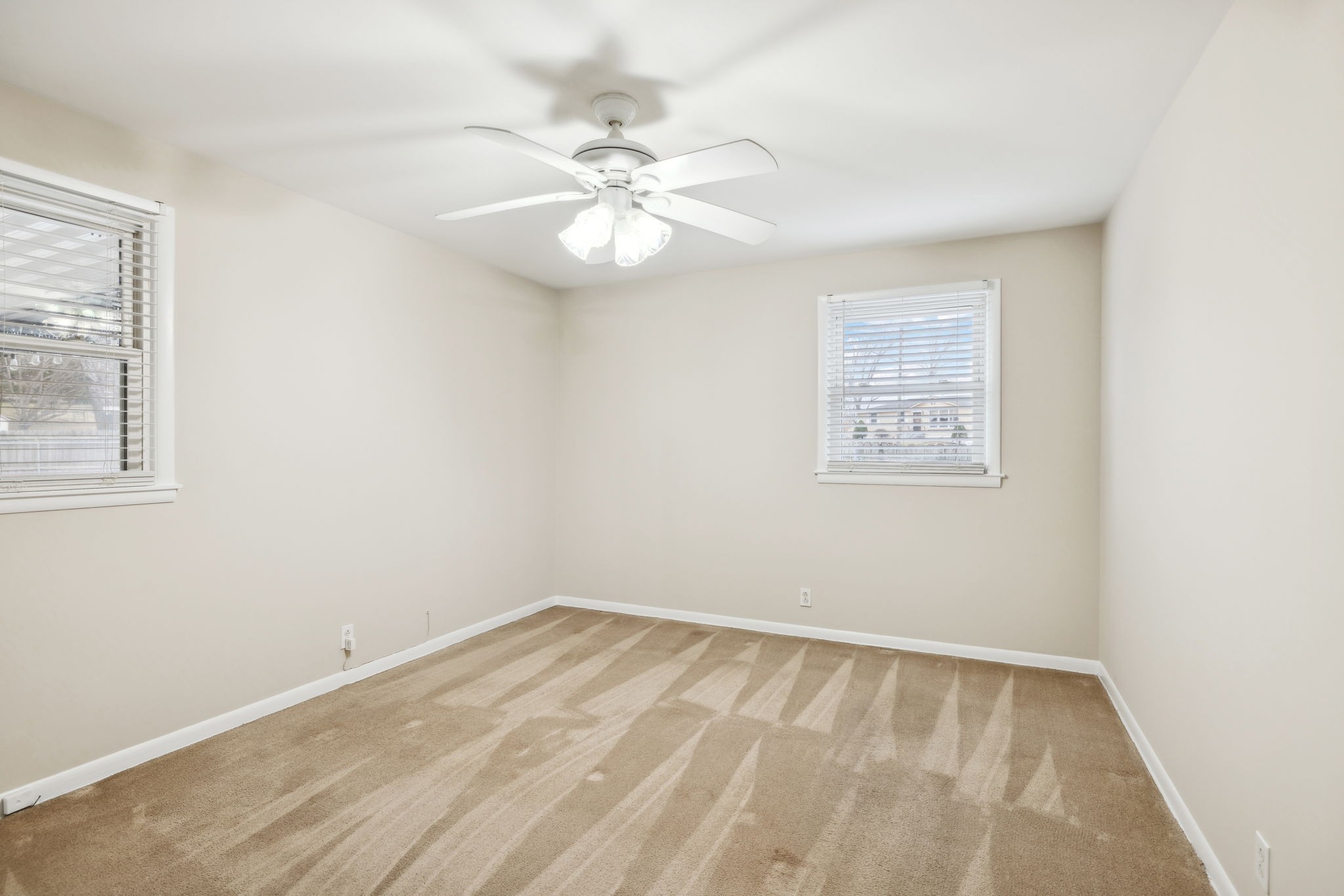 438 Annex Ave