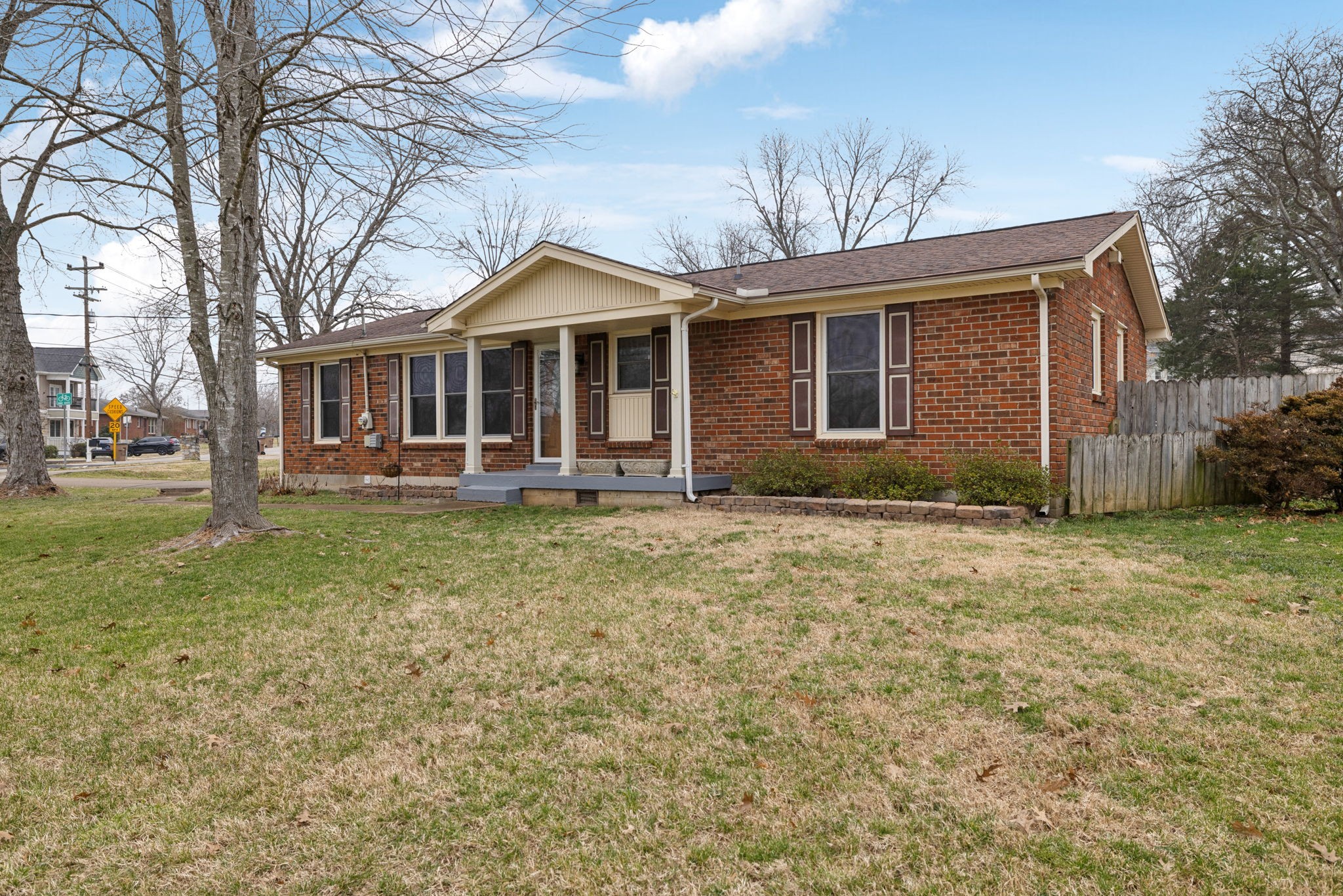 438 Annex Ave