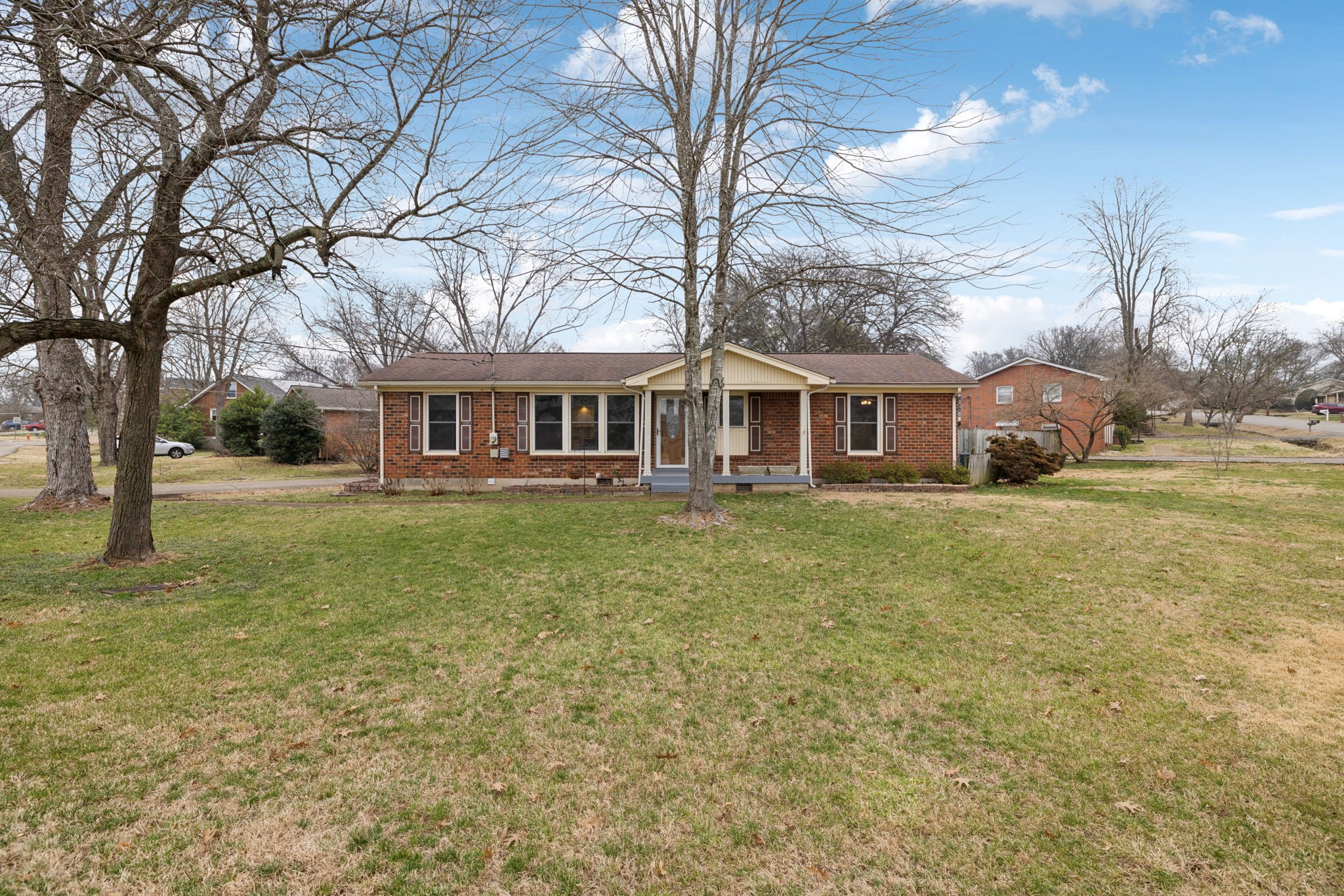 438 Annex Ave