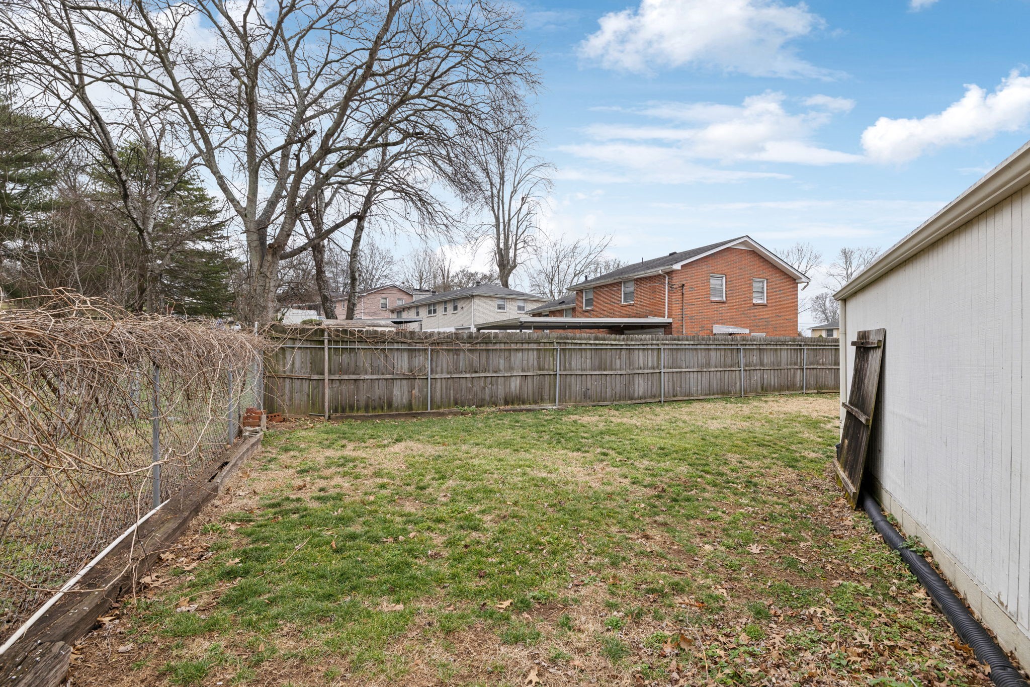 438 Annex Ave