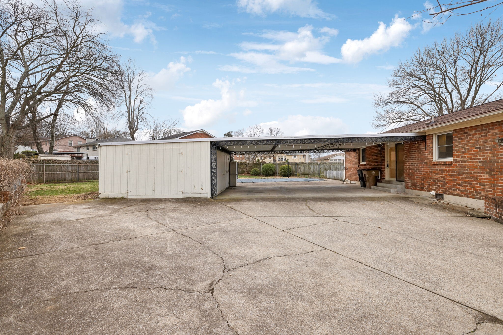 438 Annex Ave
