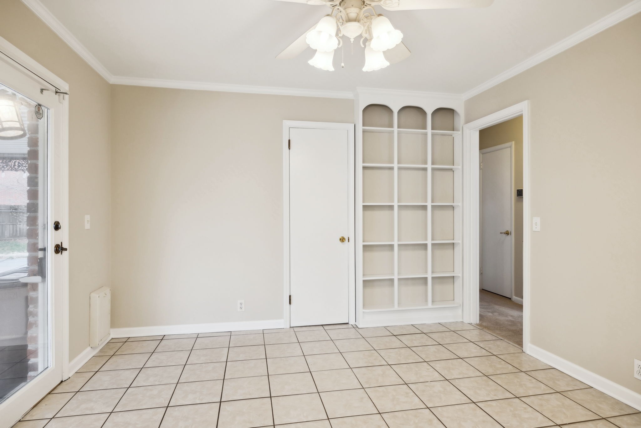 438 Annex Ave