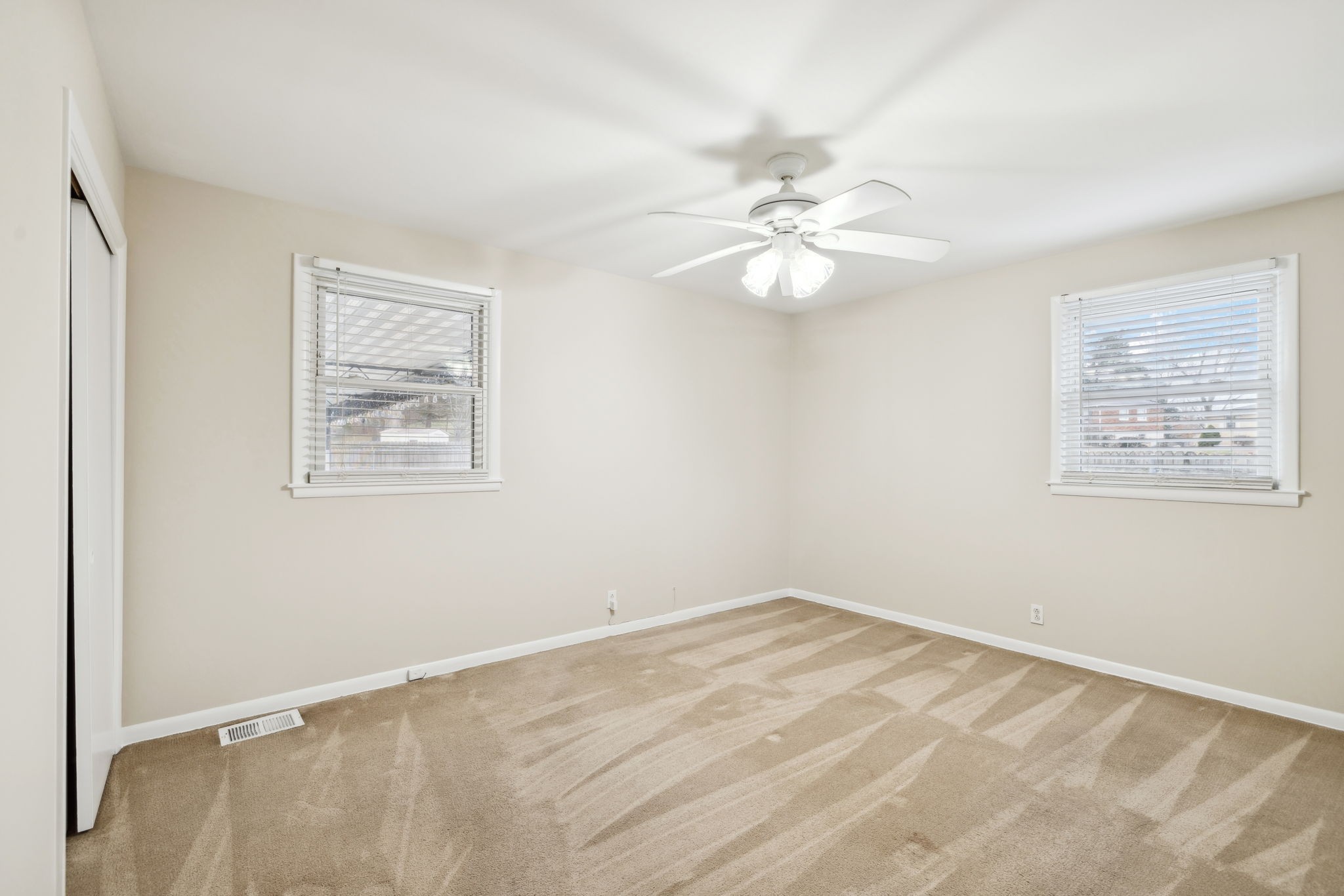 438 Annex Ave