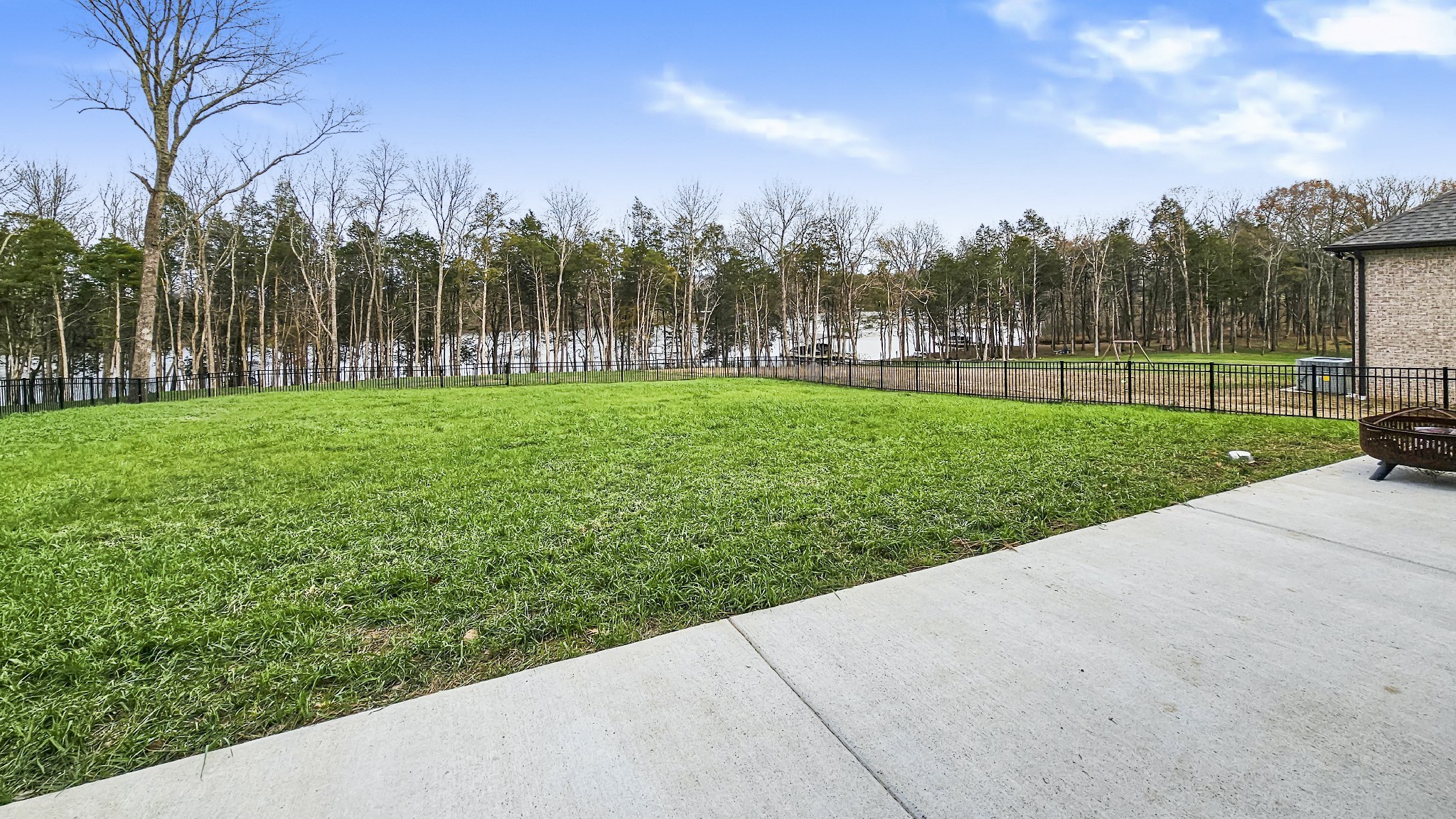 154 Watermill Ln
