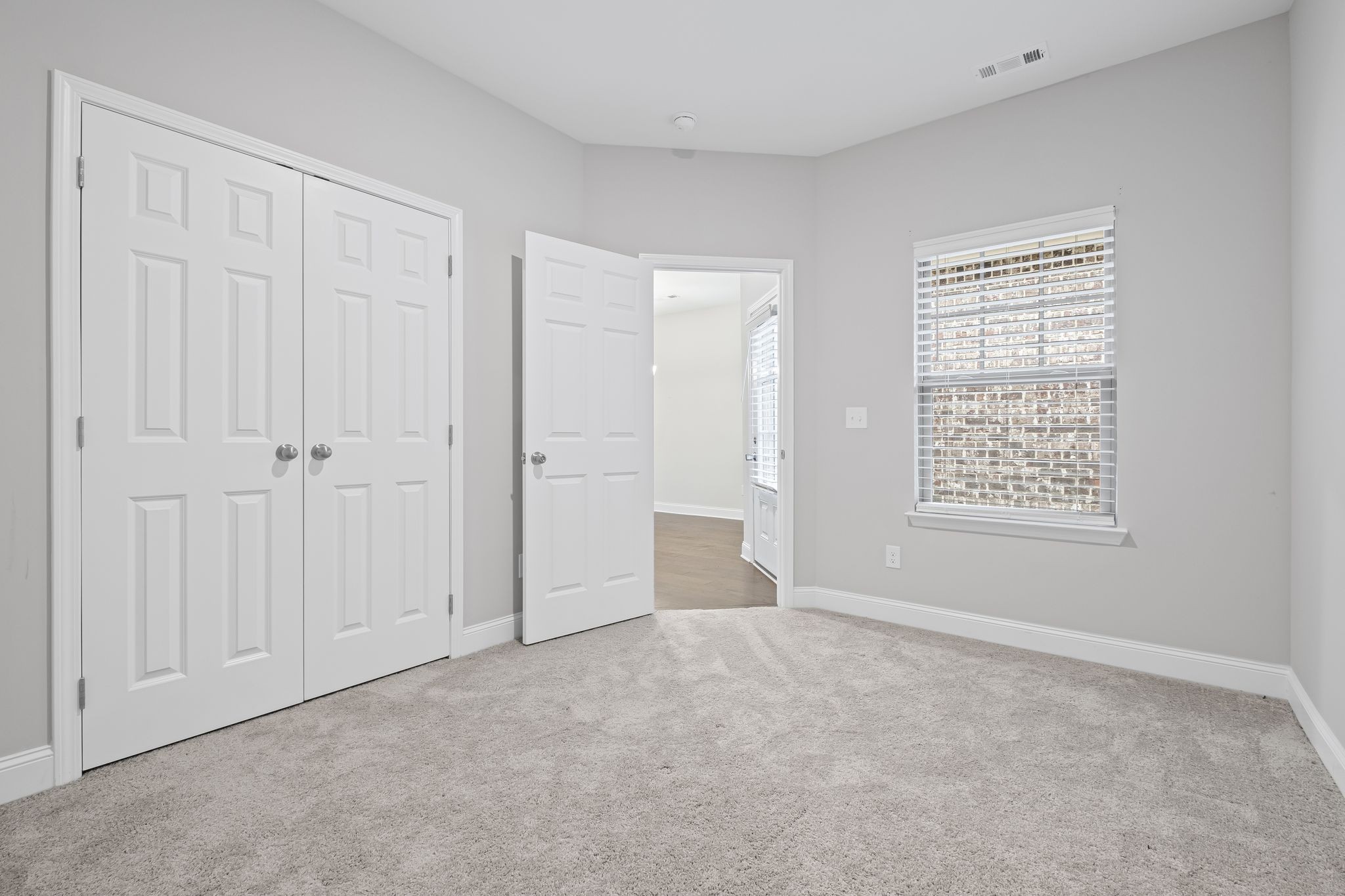 320 Buckner Cir