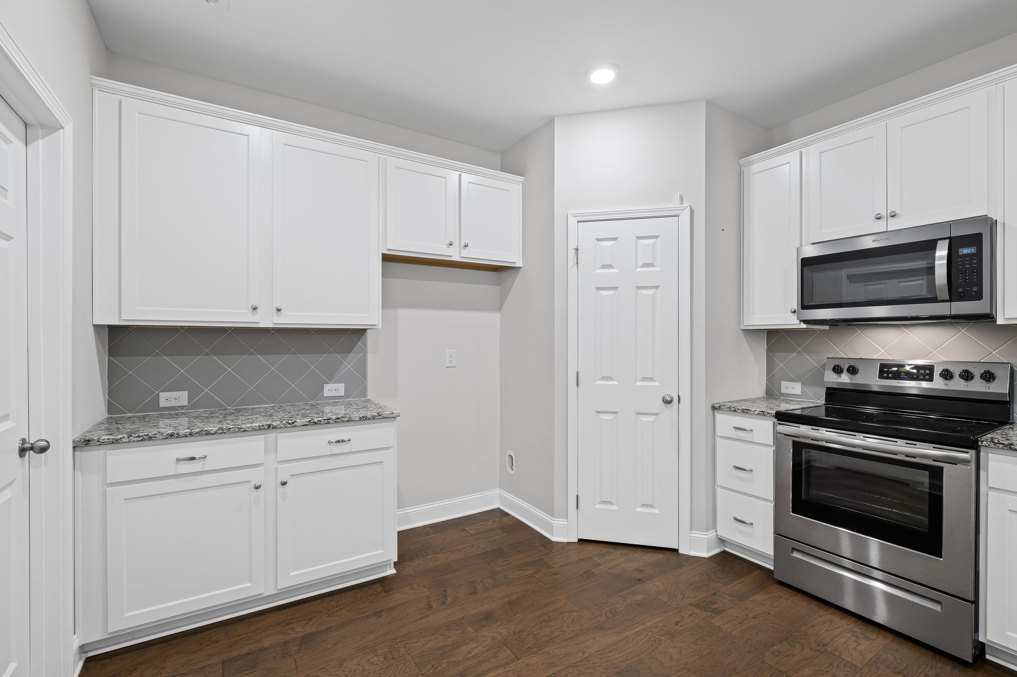 320 Buckner Cir