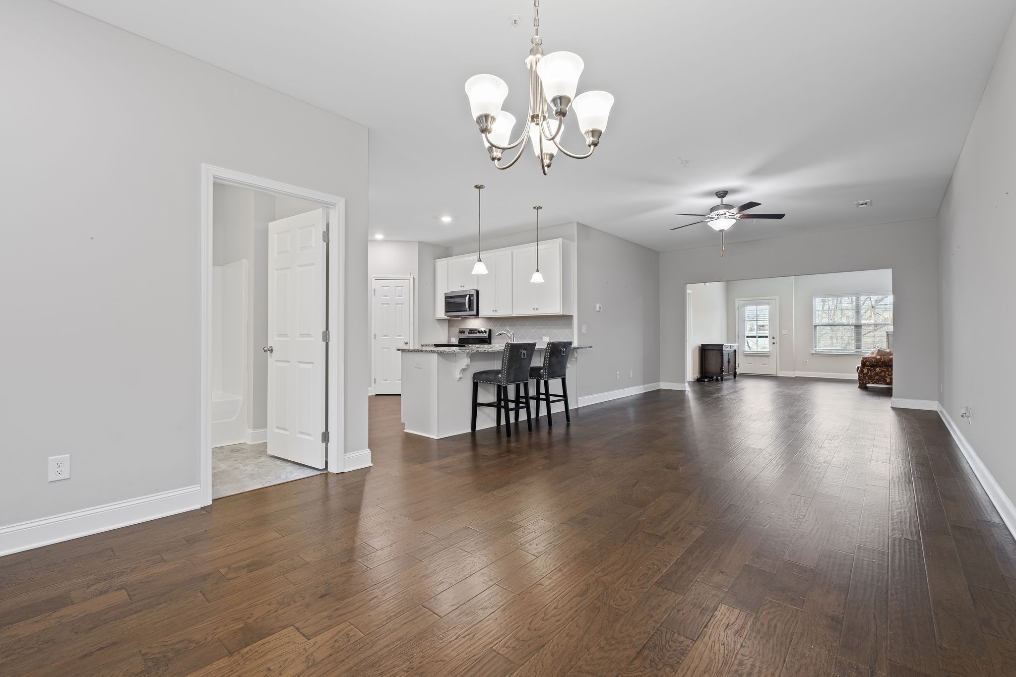 320 Buckner Cir