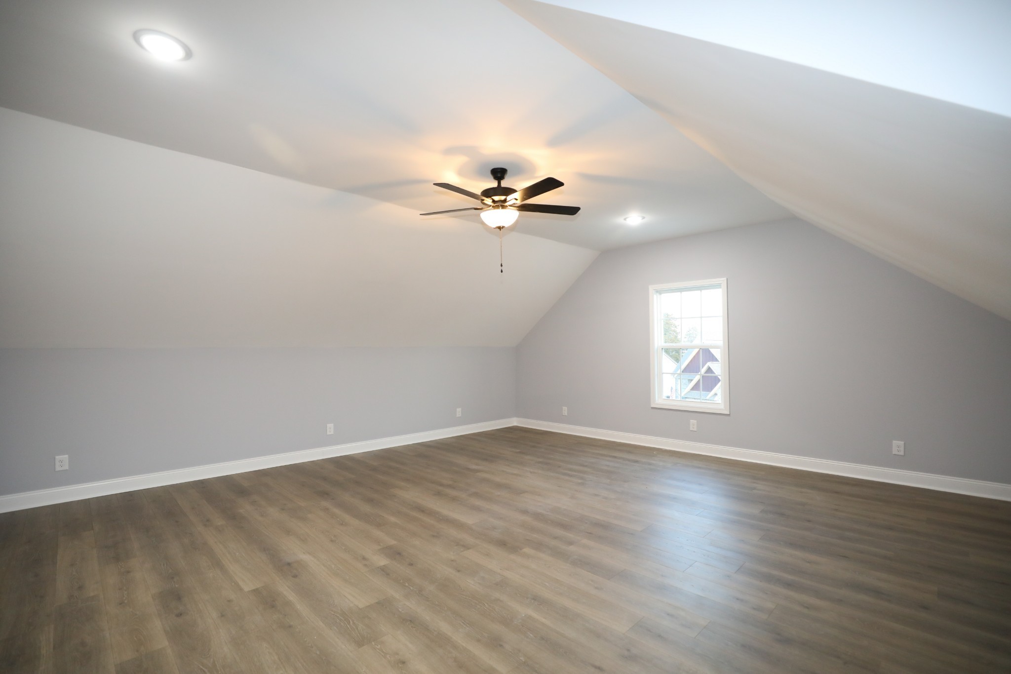 7246 Winding Way