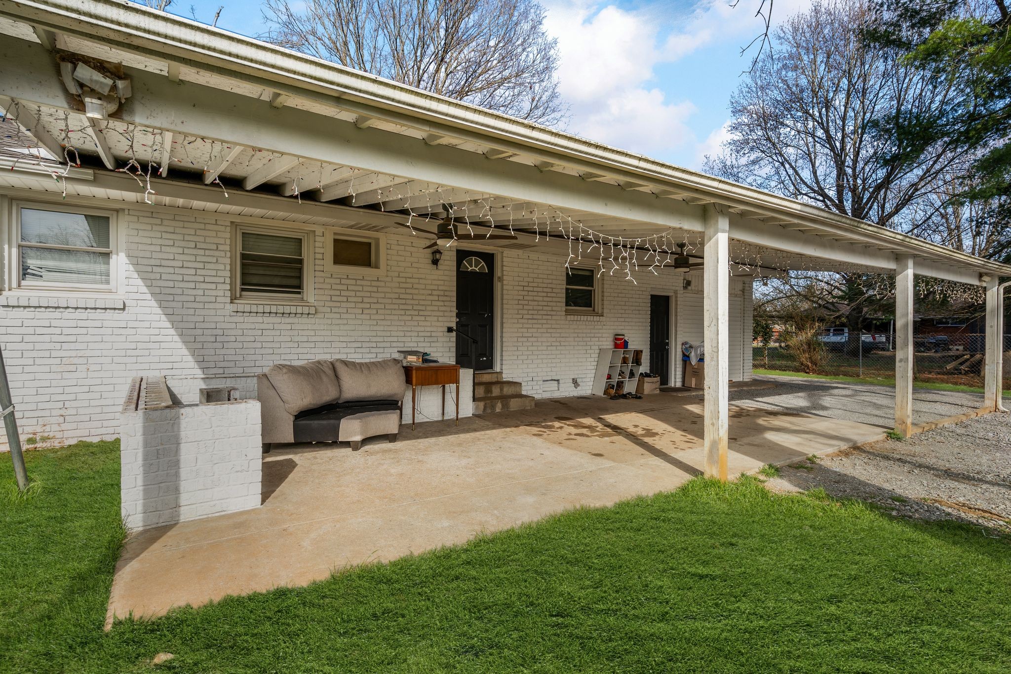 1606 Sherrill Blvd