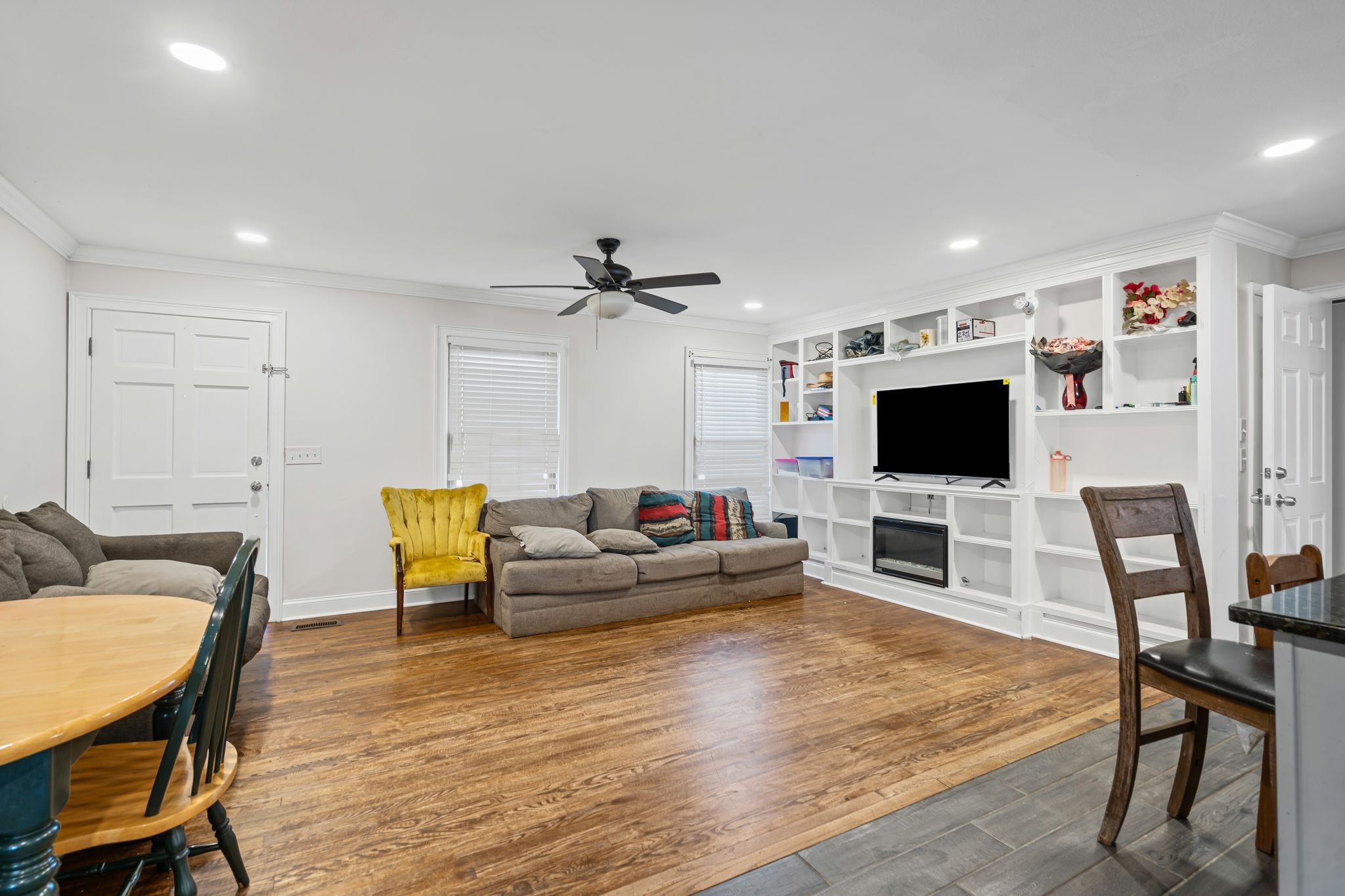 1606 Sherrill Blvd