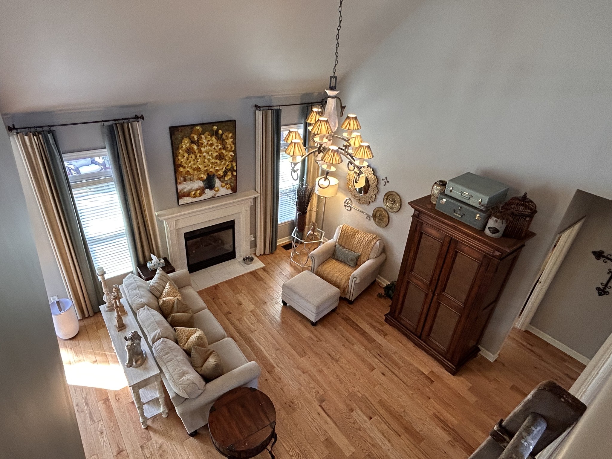 517 Rivercrest Cv