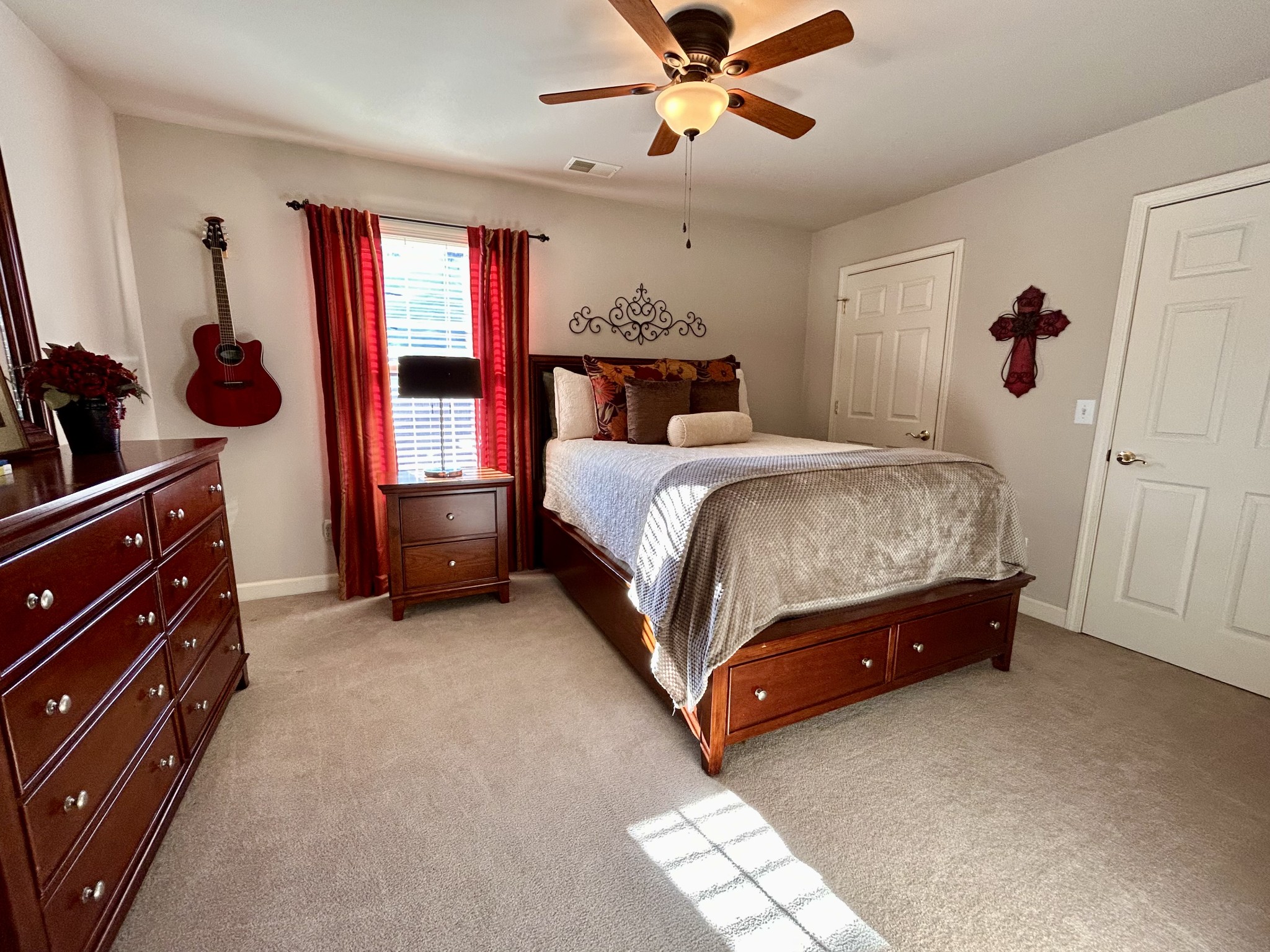 517 Rivercrest Cv