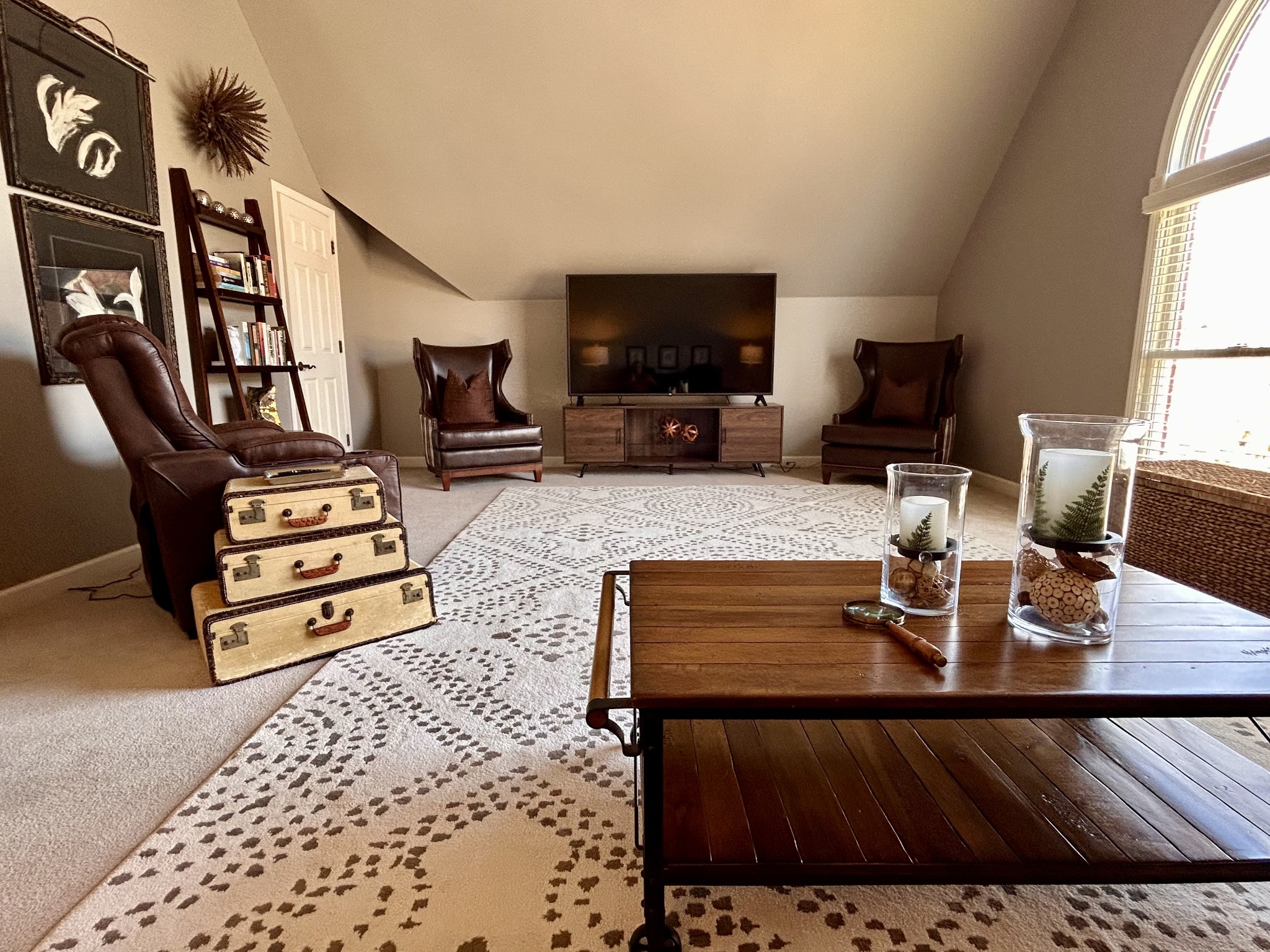 517 Rivercrest Cv