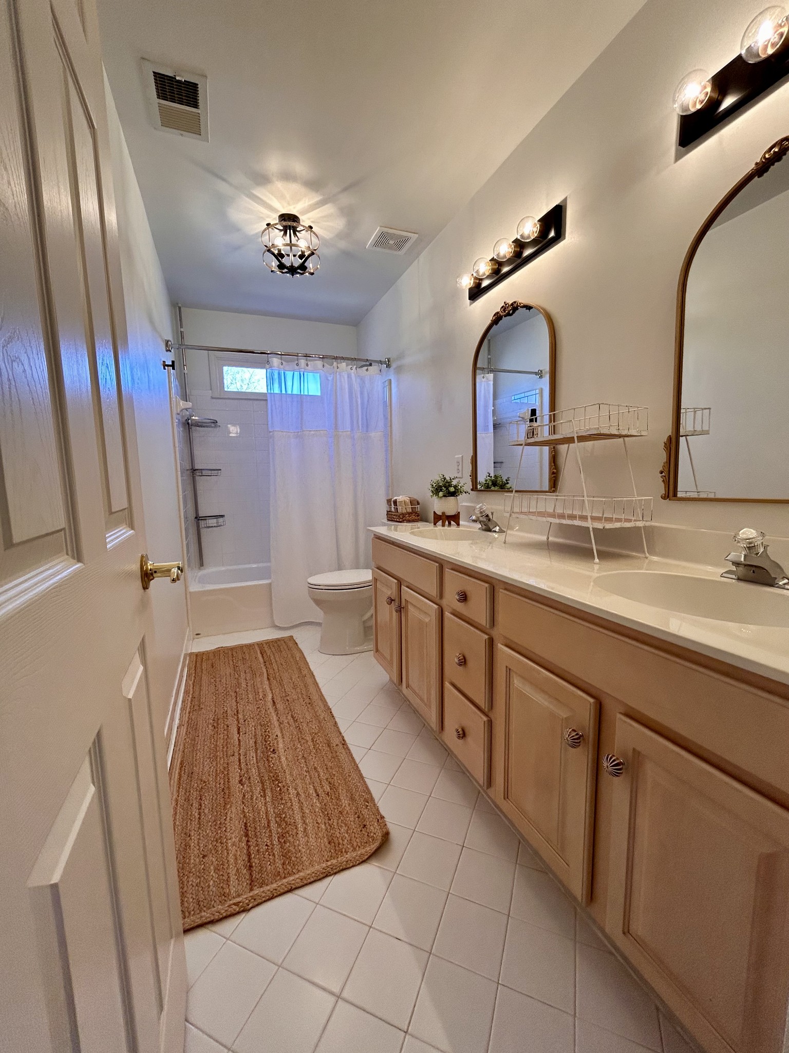 517 Rivercrest Cv