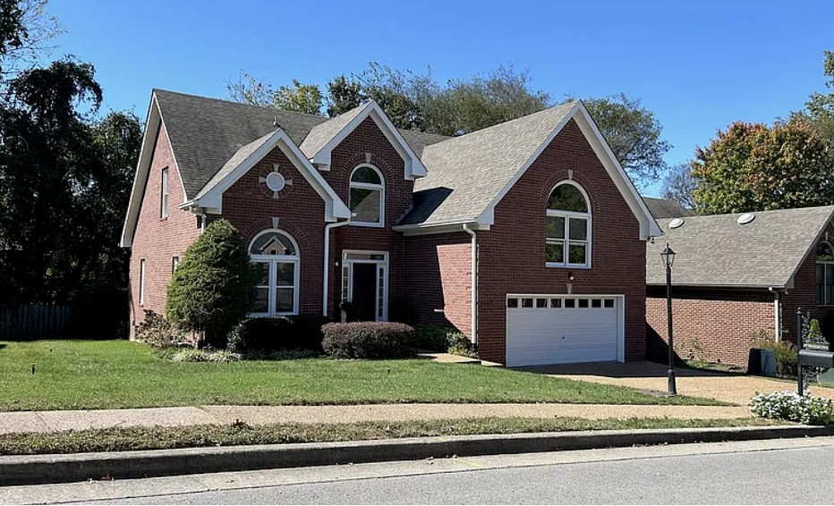 517 Rivercrest Cv