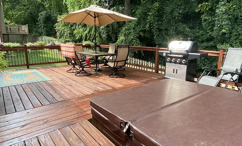 517 Rivercrest Cv