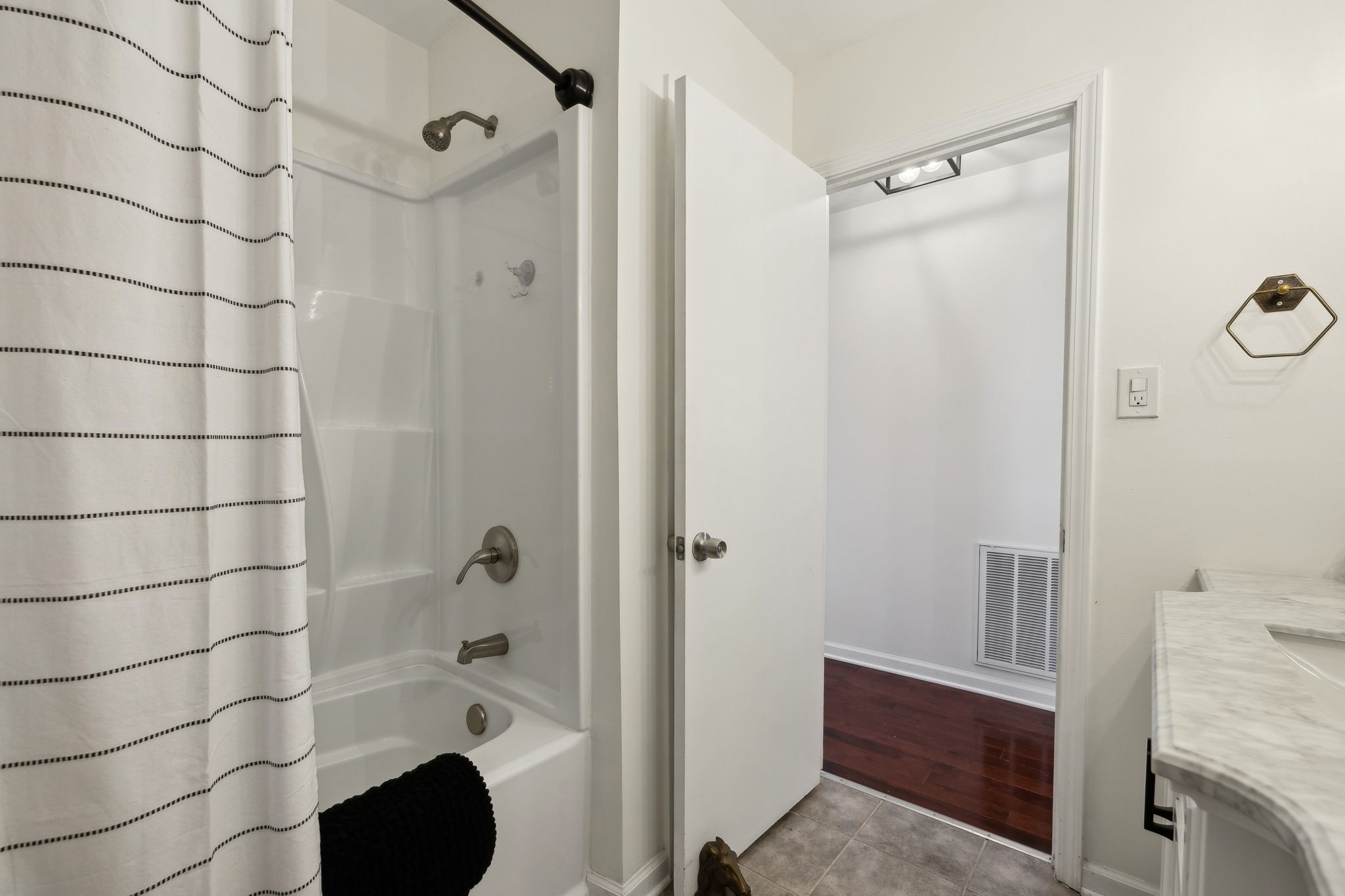 2938 Williamsport Pike