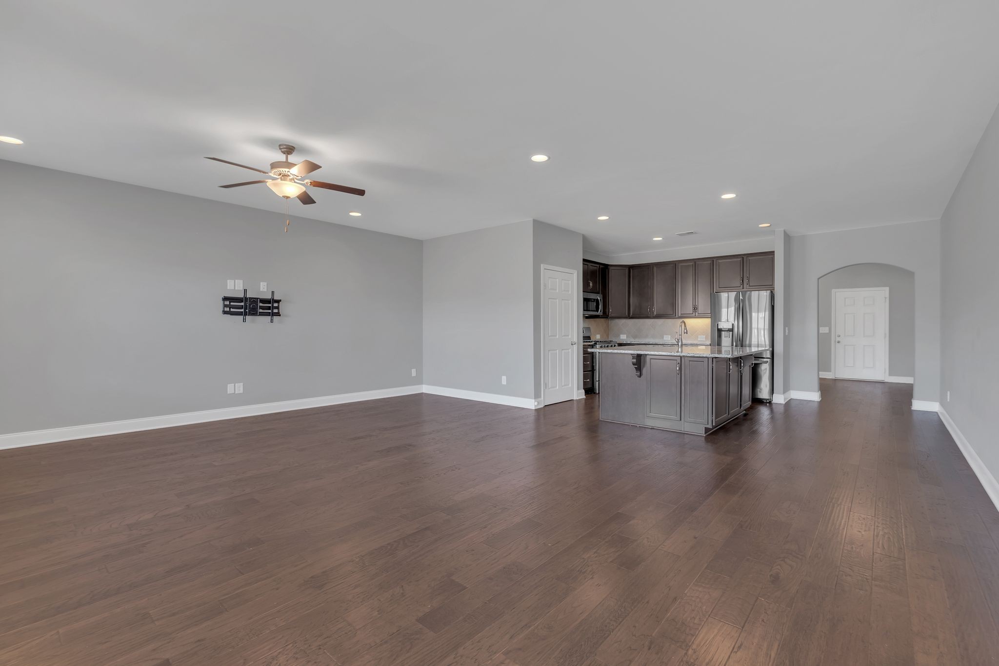 1639 Summit Rdg