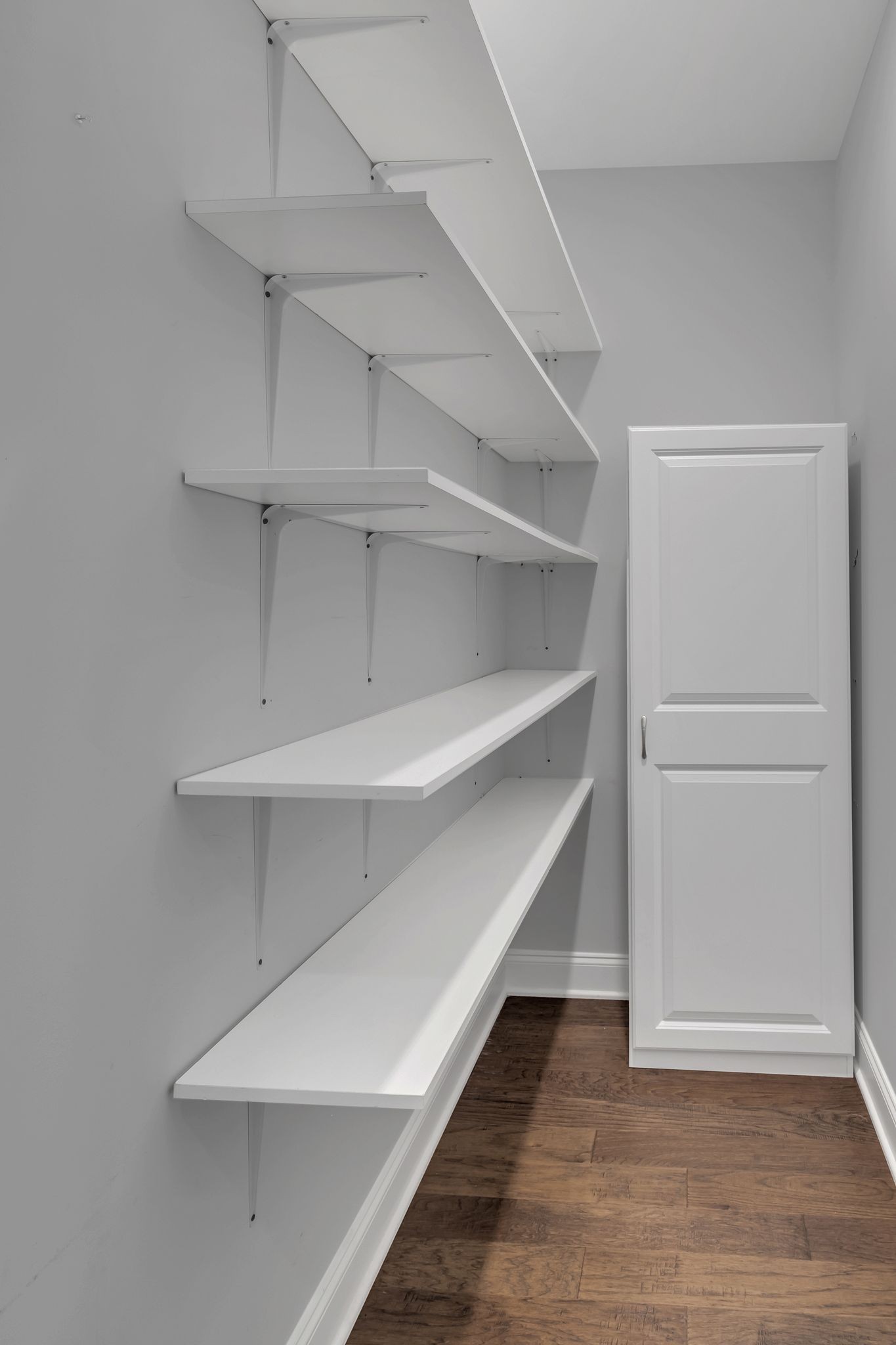 1639 Summit Rdg
