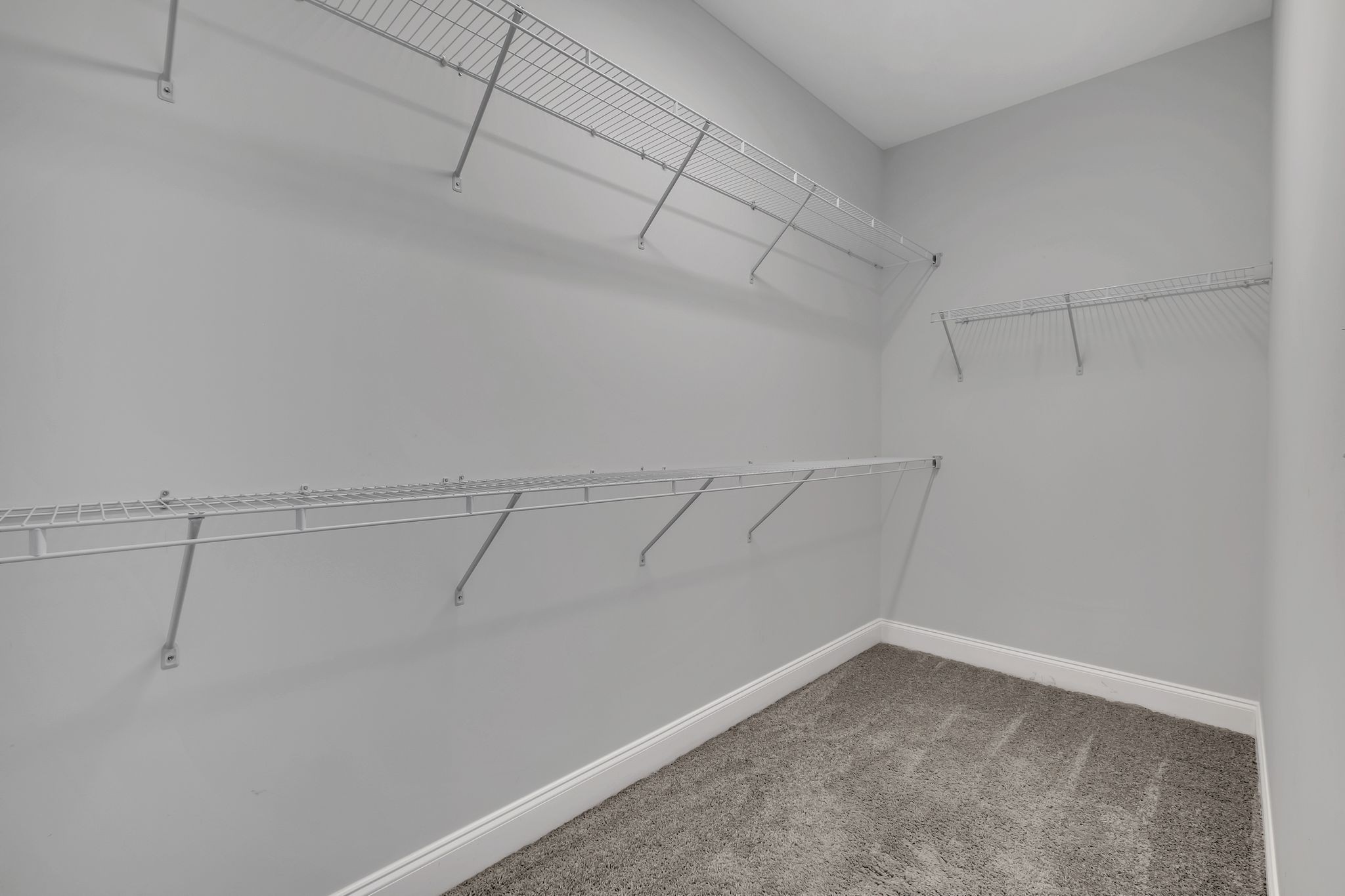 1639 Summit Rdg