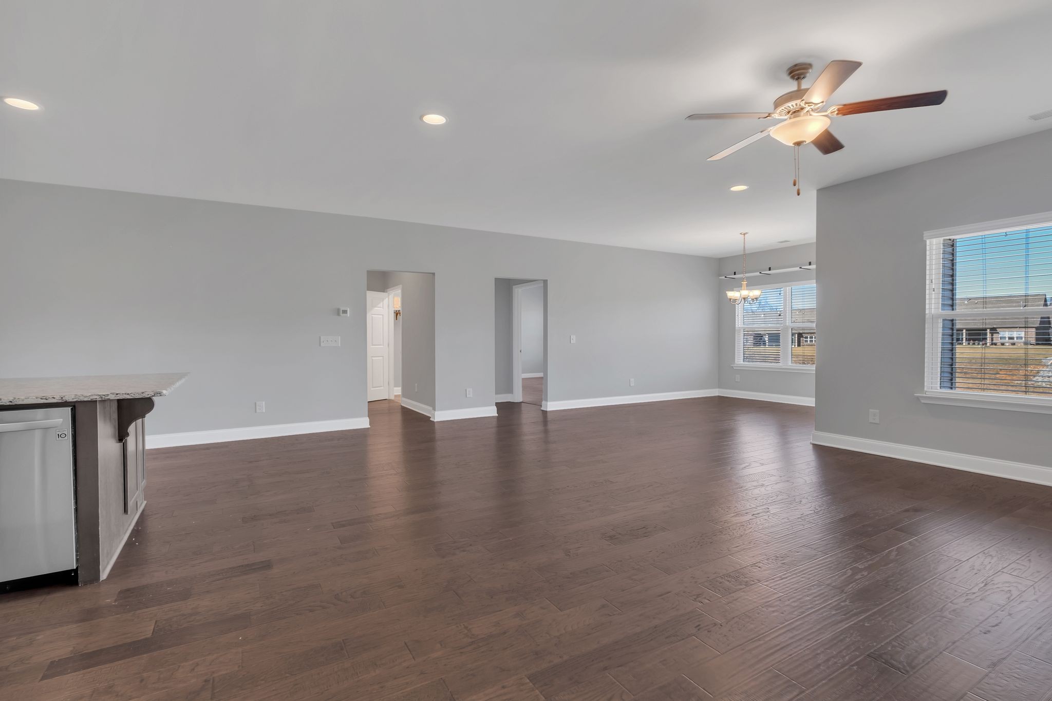 1639 Summit Rdg