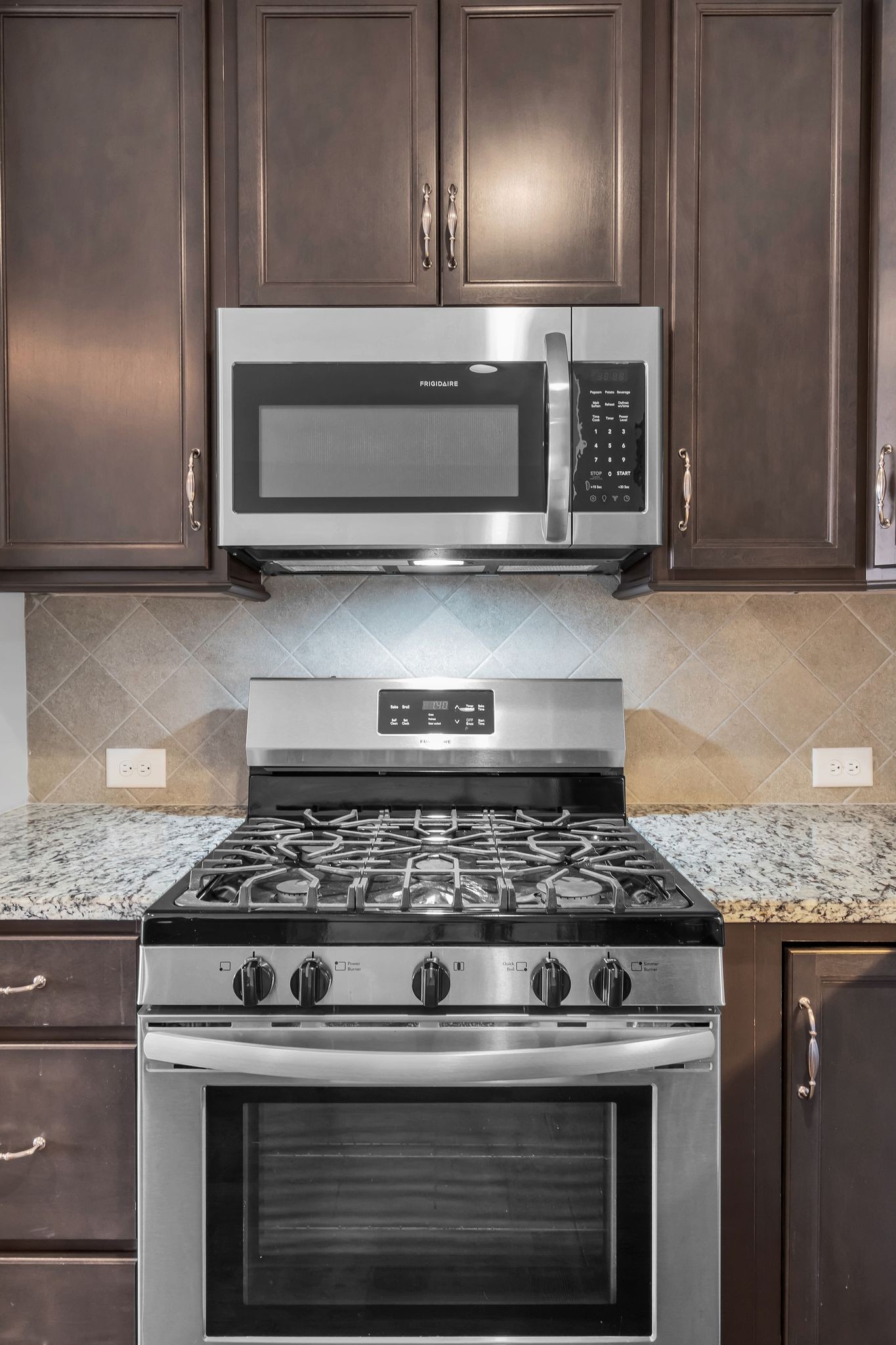1639 Summit Rdg