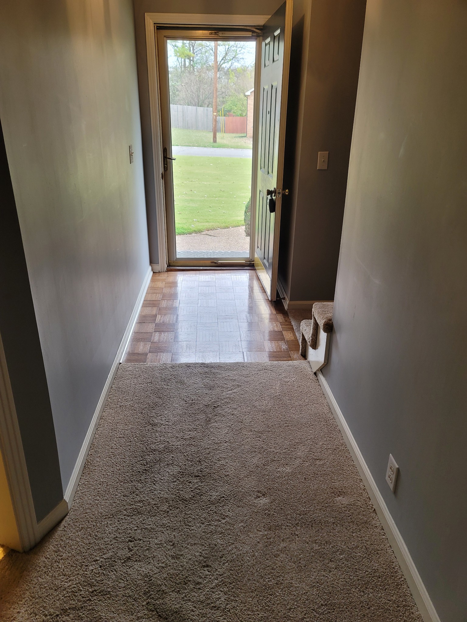 4544 Woodside Cir