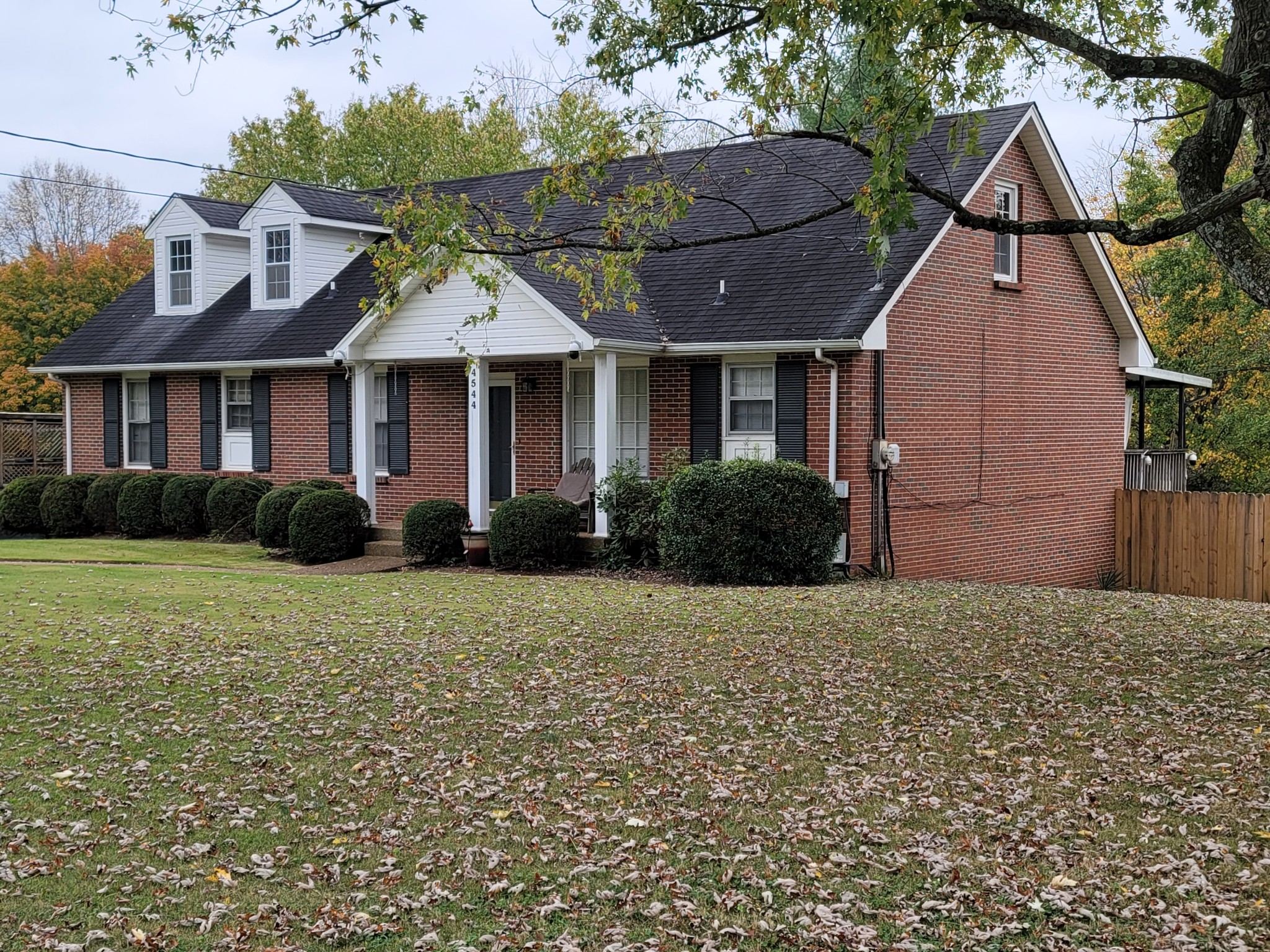 4544 Woodside Cir