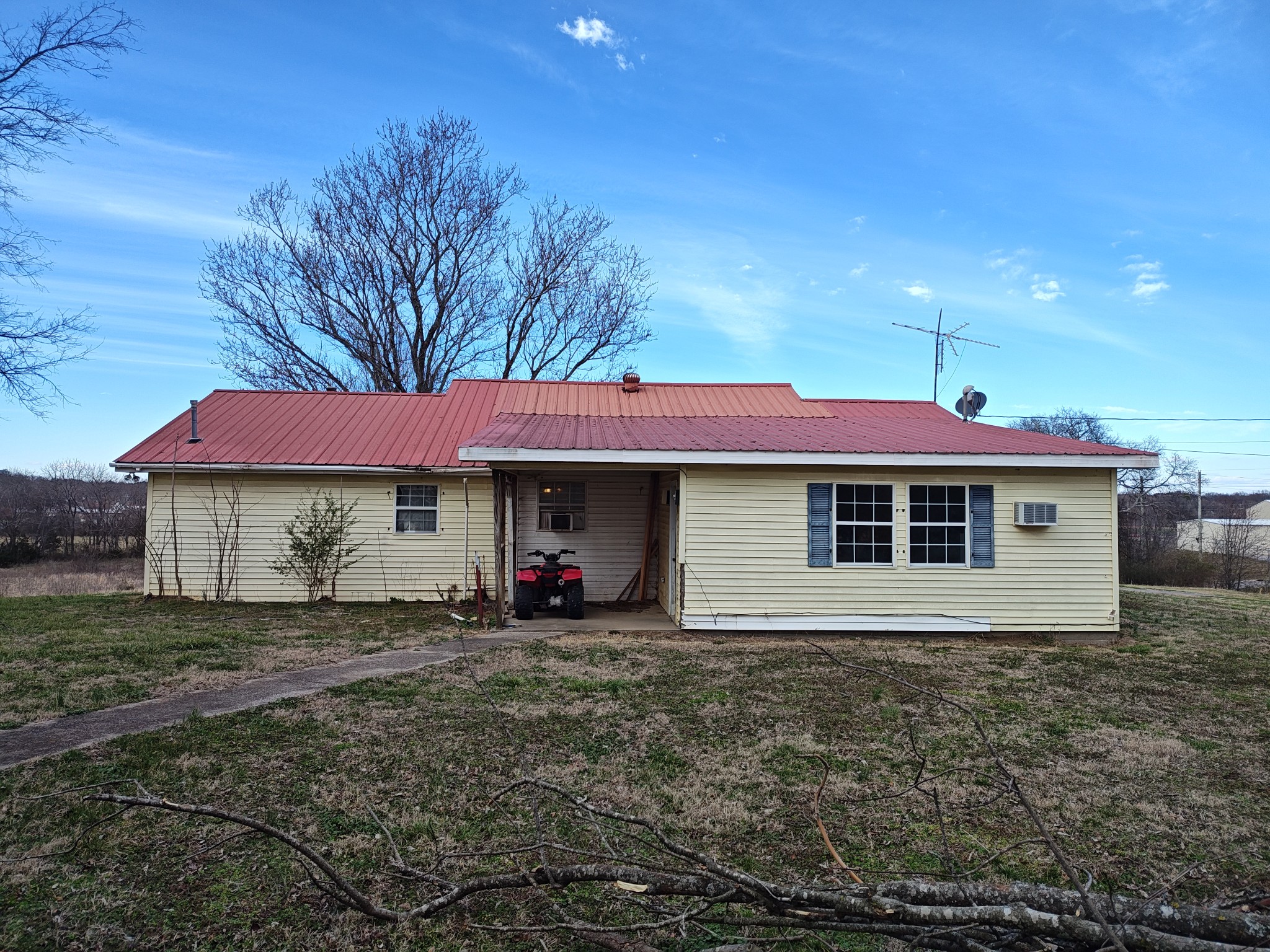 240 Neal Rd
