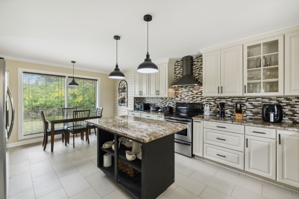 345 Hickory Dr