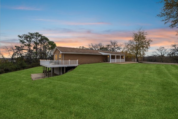 345 Hickory Dr
