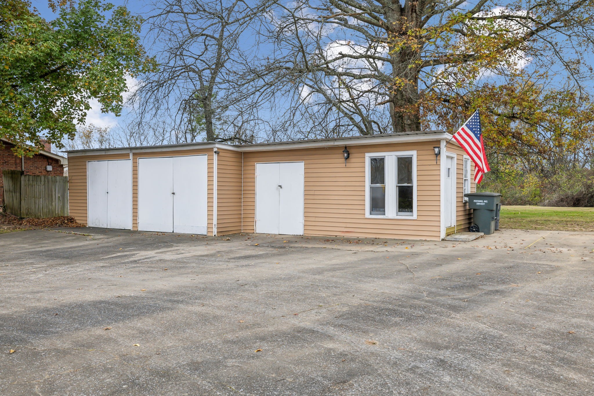 345 Hickory Dr