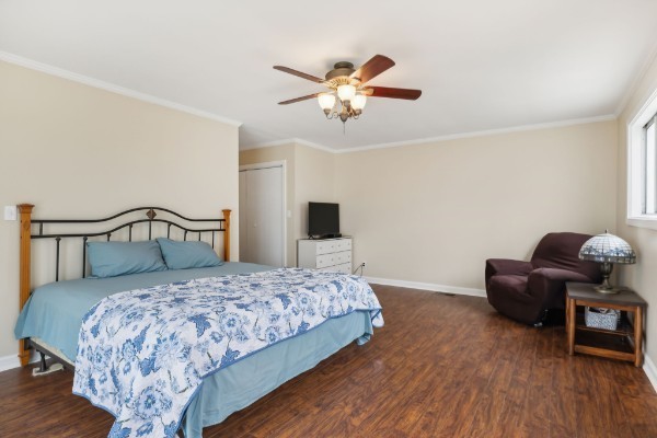 345 Hickory Dr