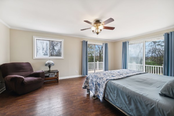 345 Hickory Dr