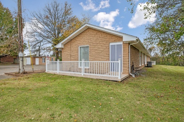 345 Hickory Dr