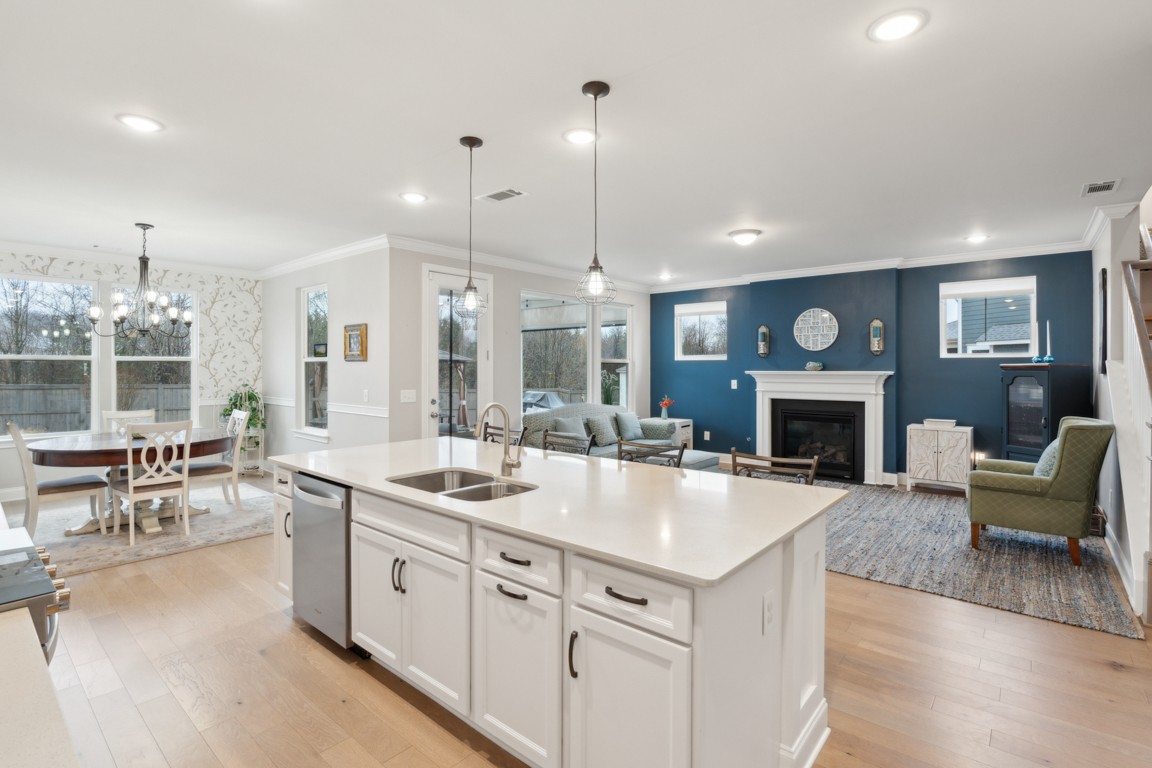 709 Mercer Rd