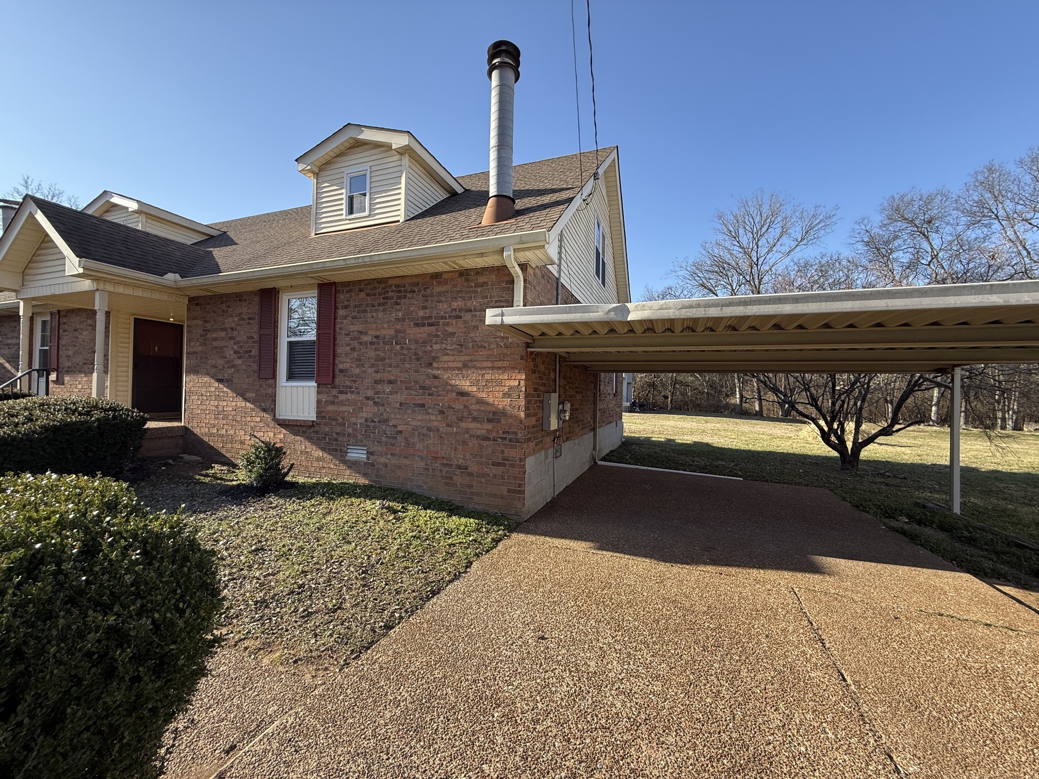 1211 N Graycroft Ave