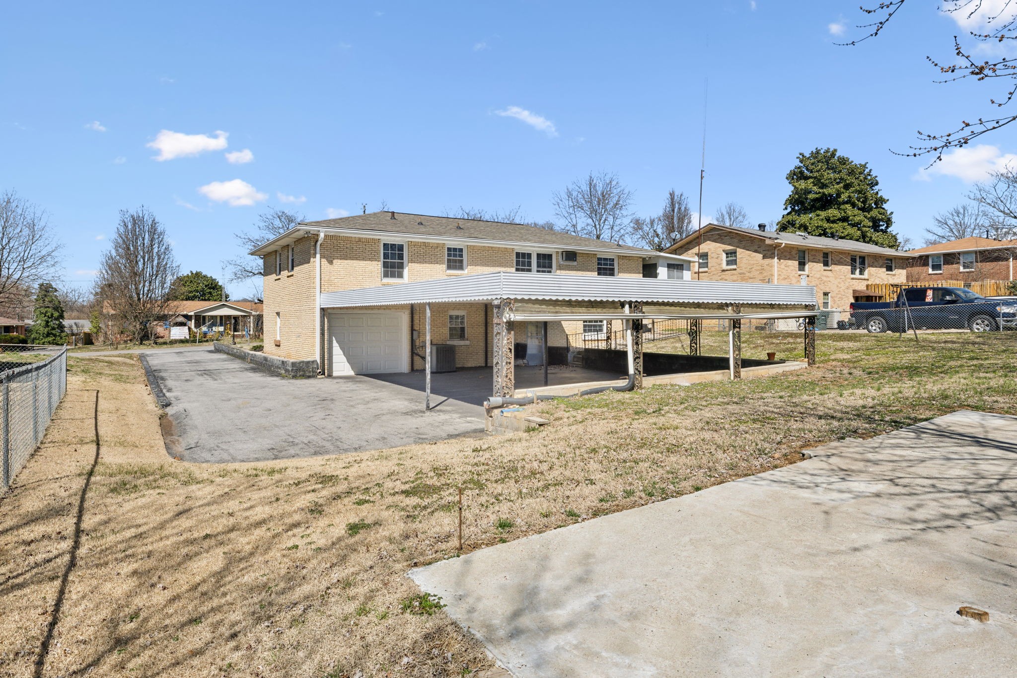 8306 Gordon Ln