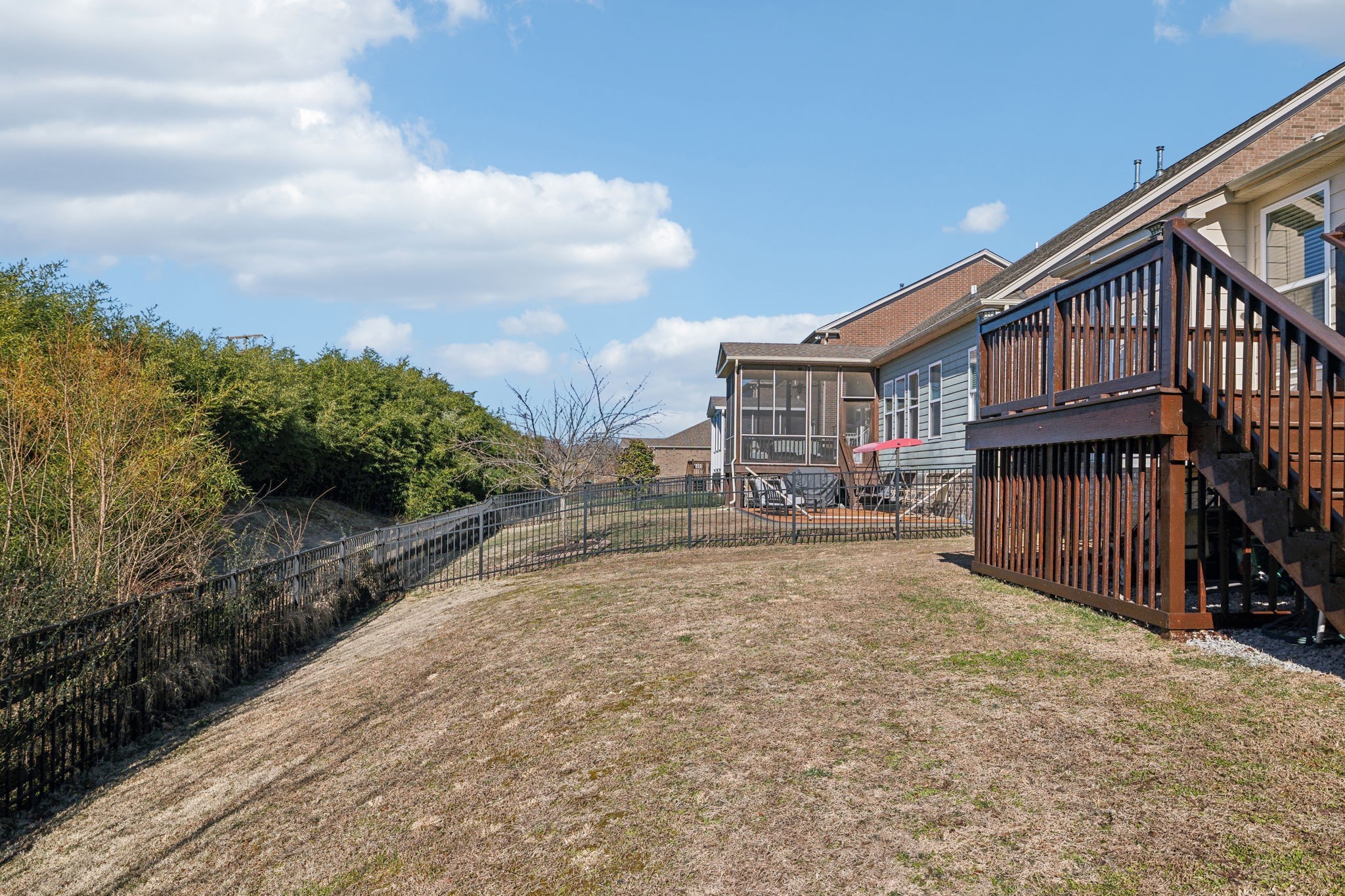 5008 Winslow Dr