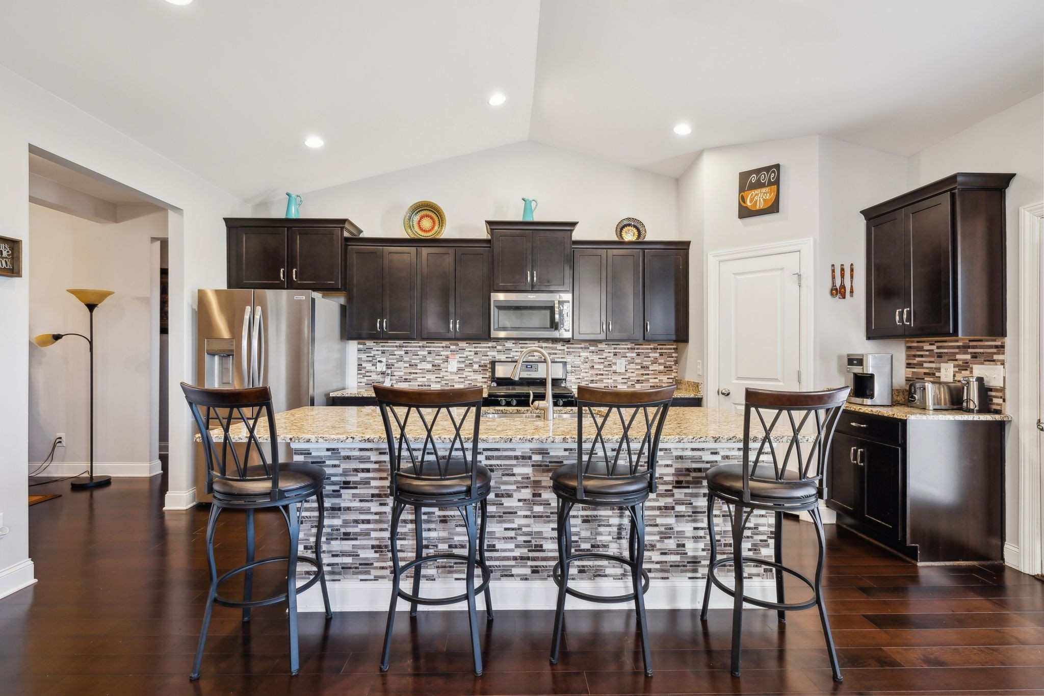 5008 Winslow Dr