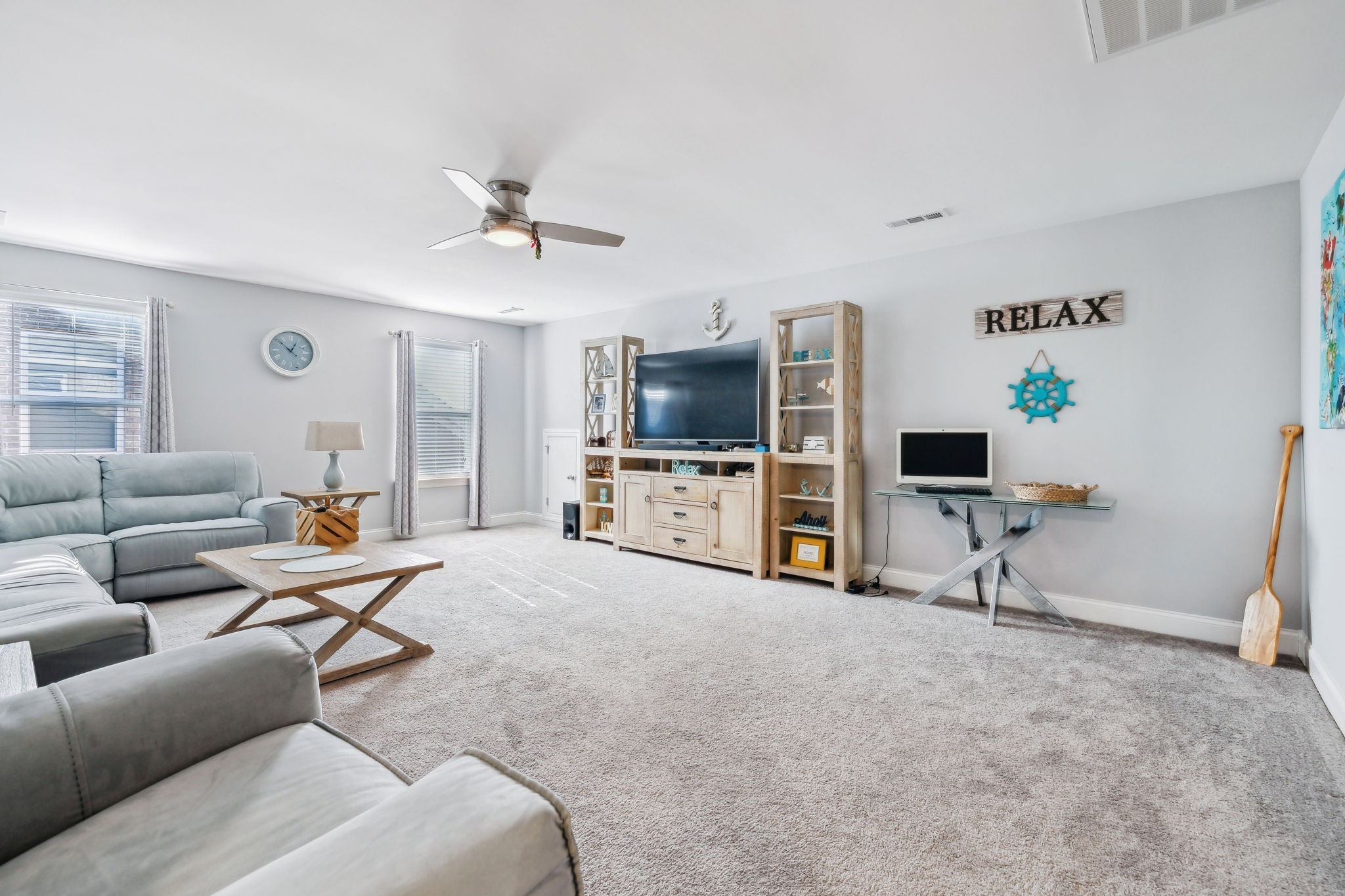5008 Winslow Dr