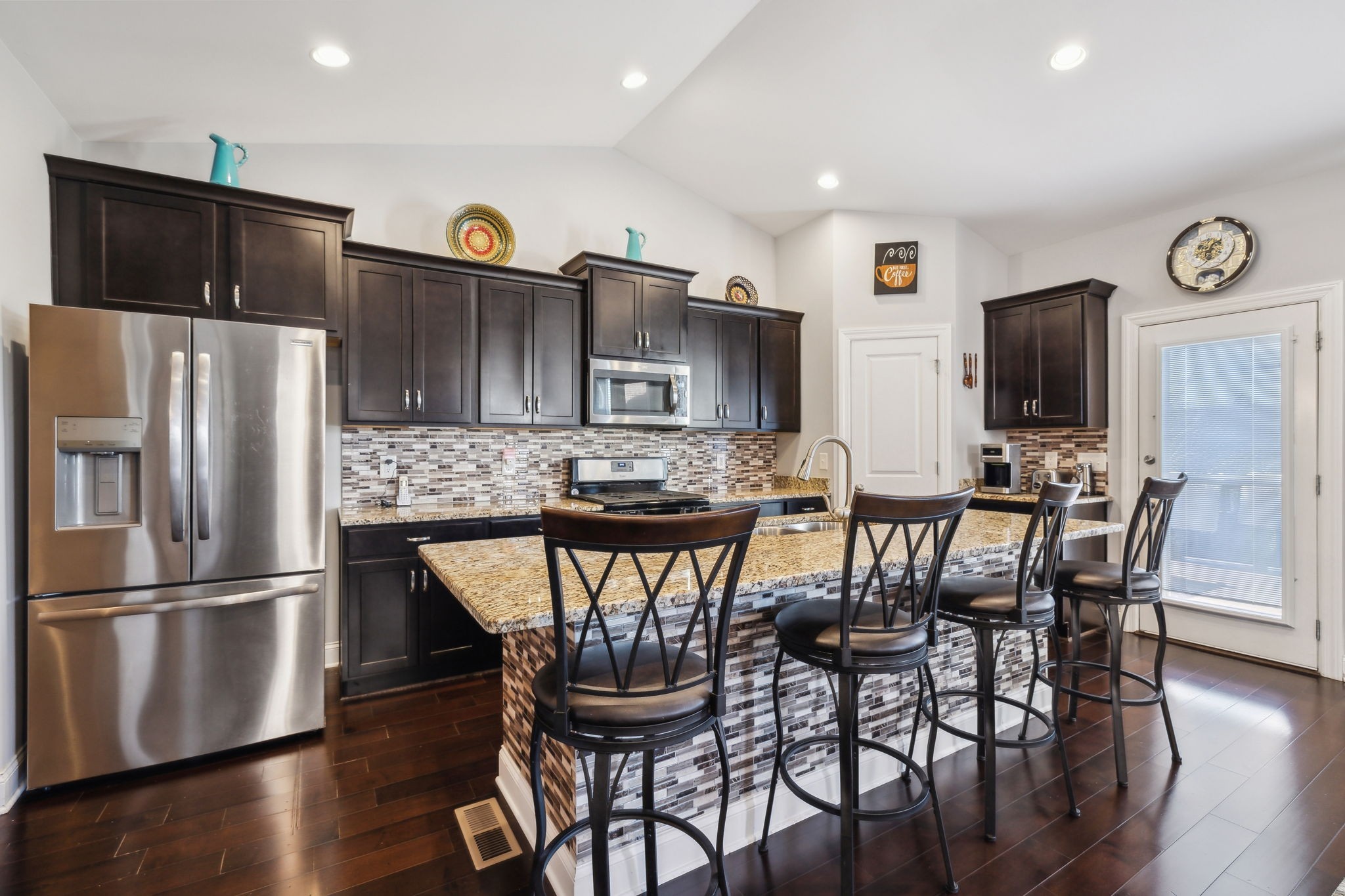 5008 Winslow Dr
