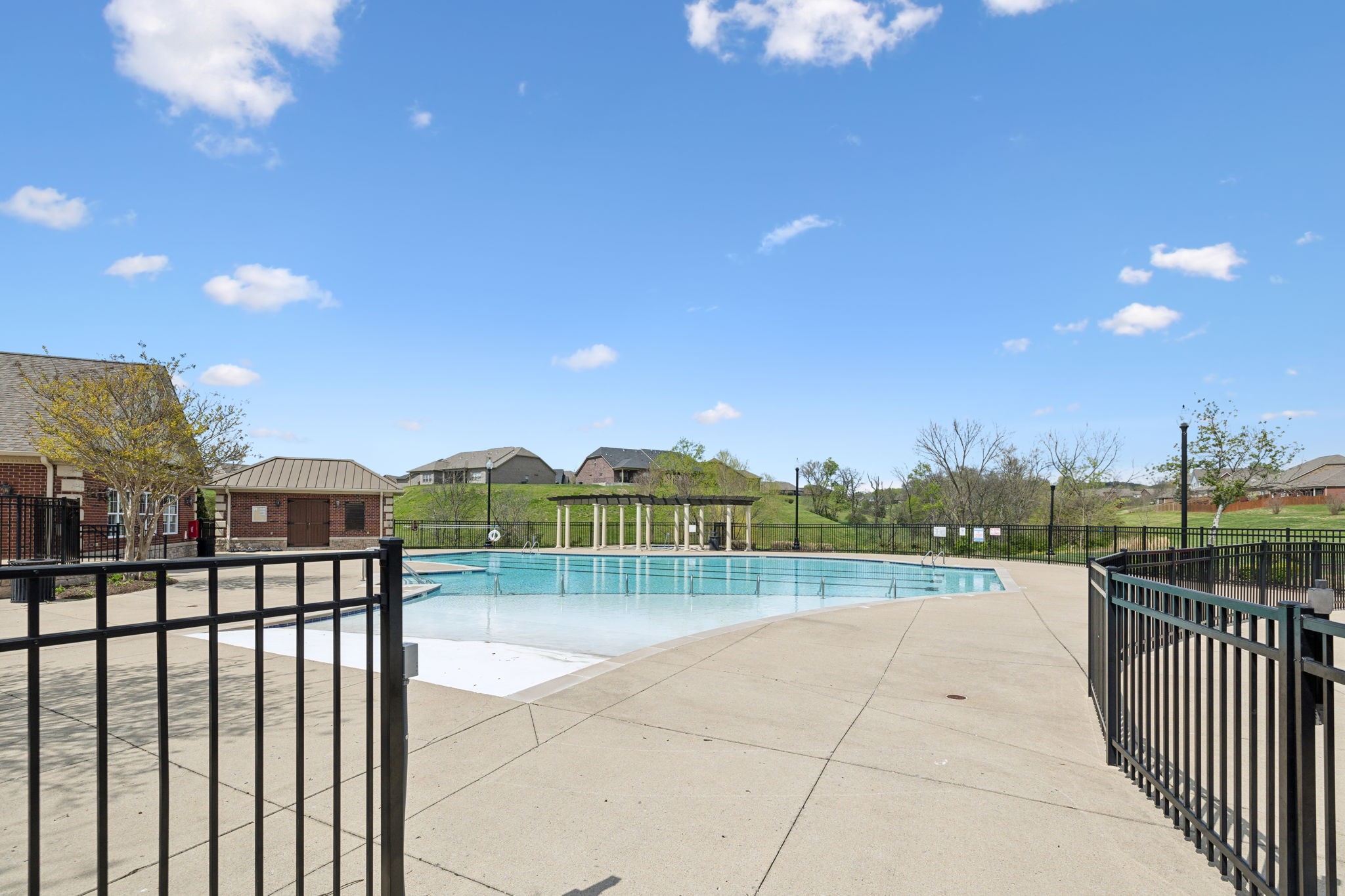 226 Meandering Dr
