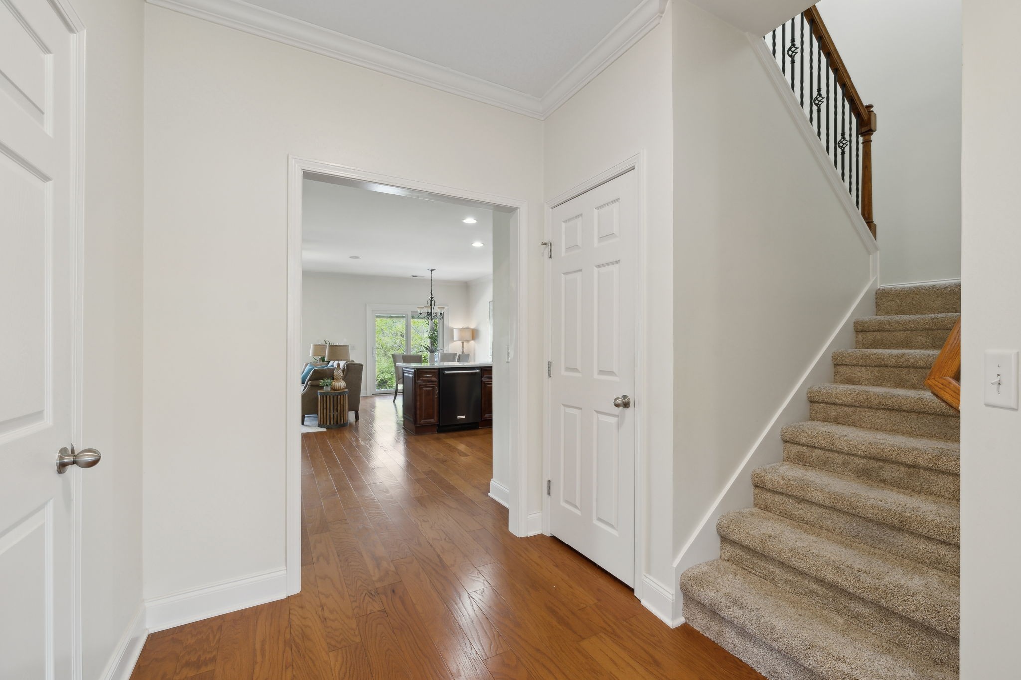 226 Meandering Dr