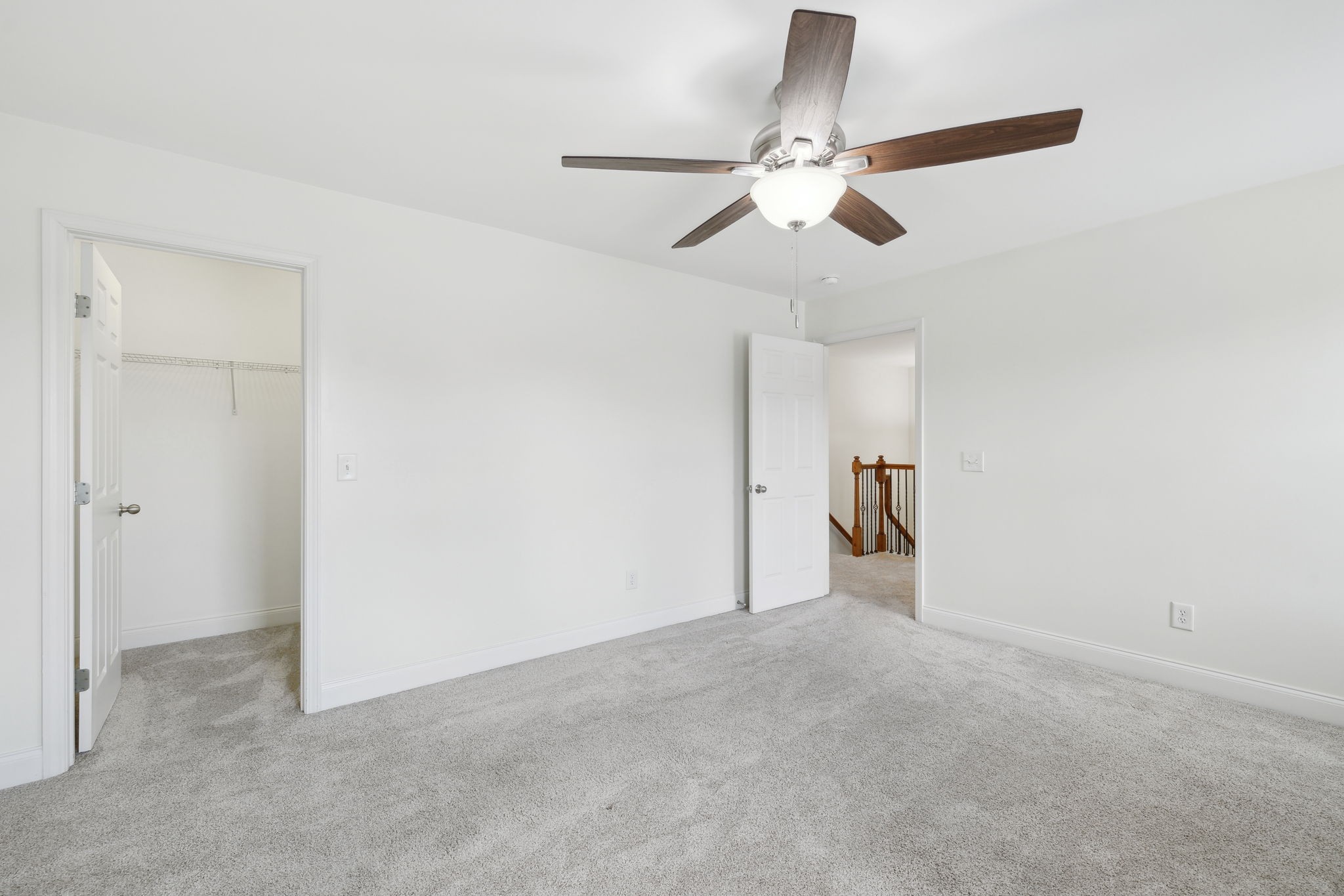 226 Meandering Dr