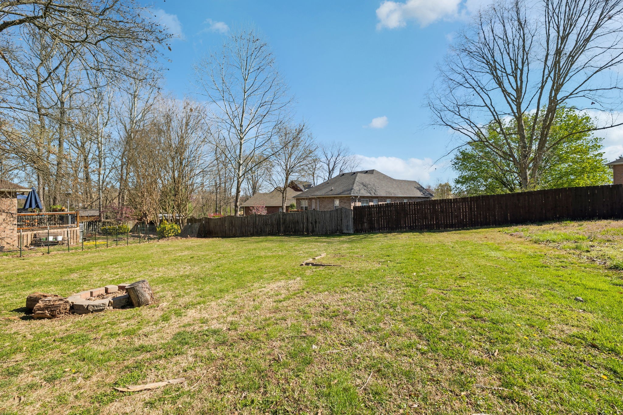 112 Sunset Cir