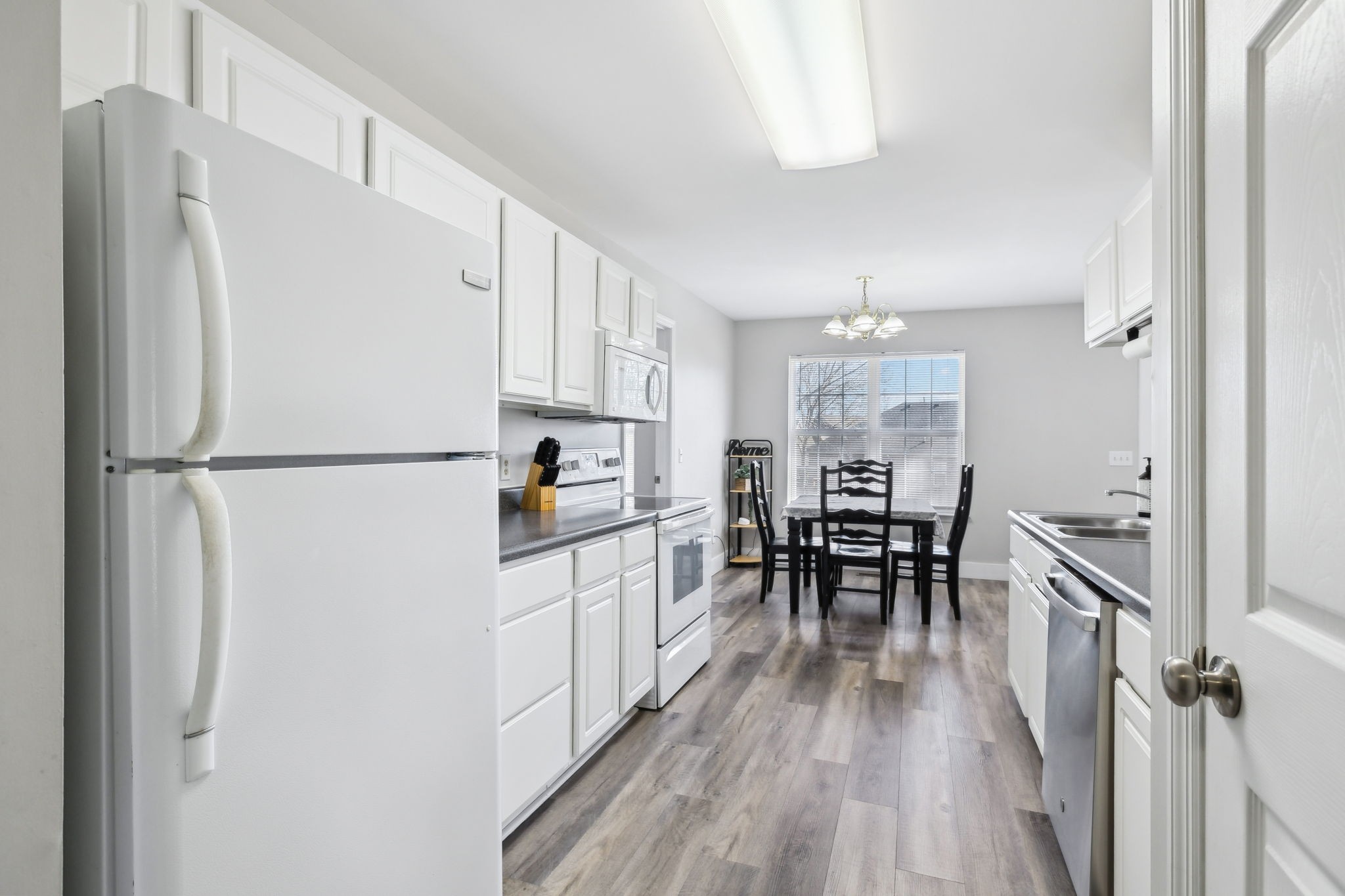 112 Sunset Cir