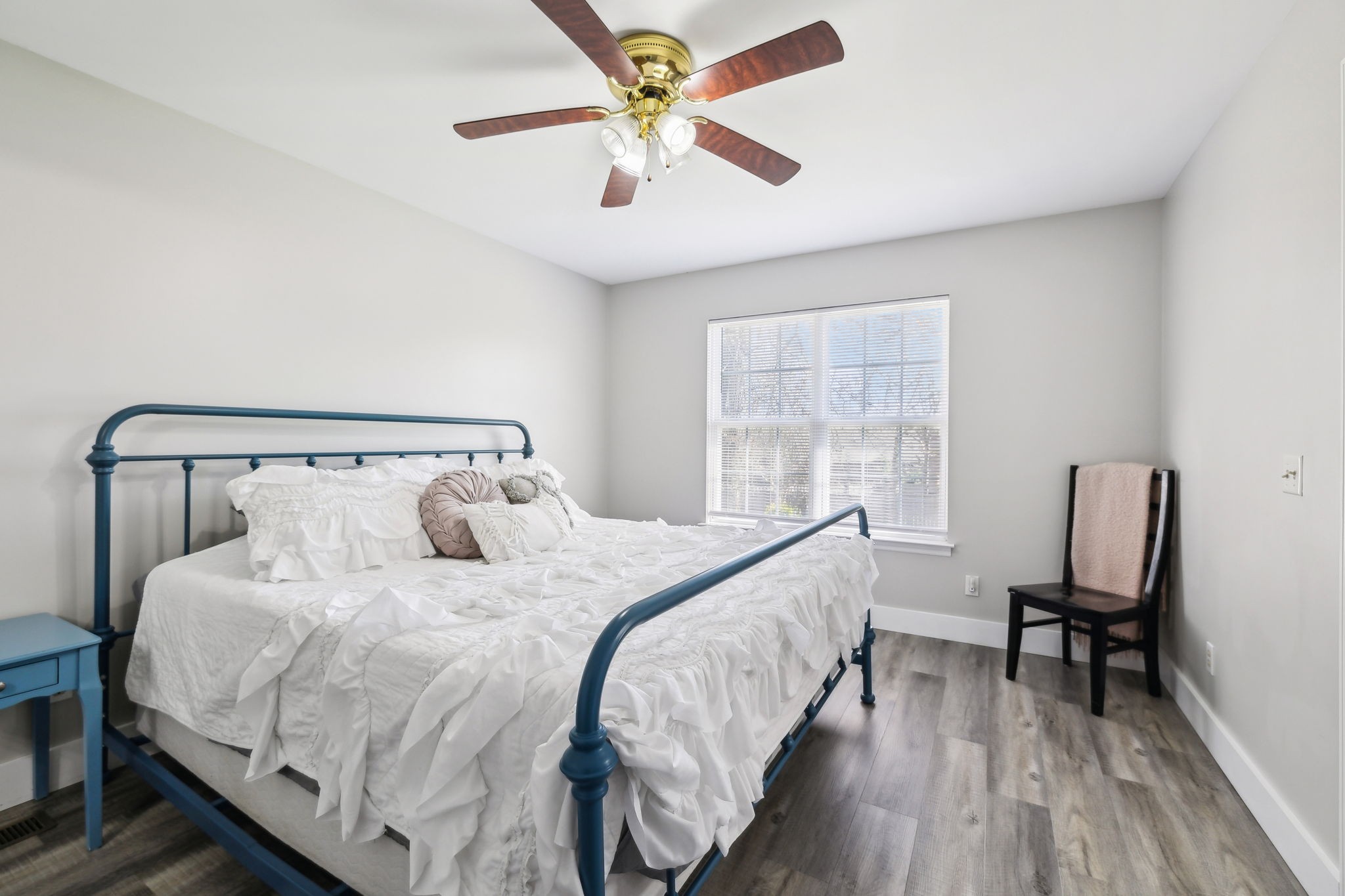 112 Sunset Cir