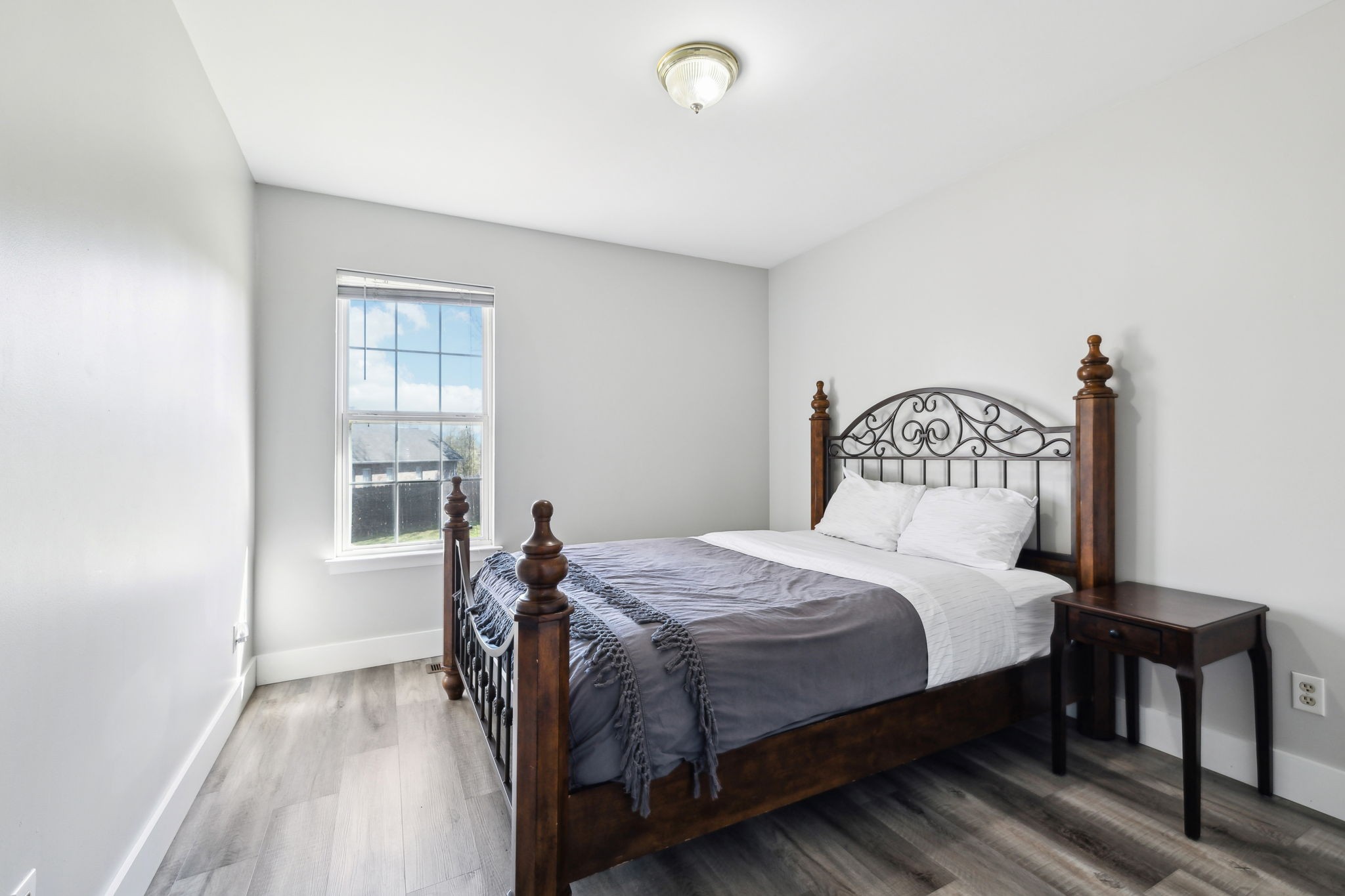 112 Sunset Cir