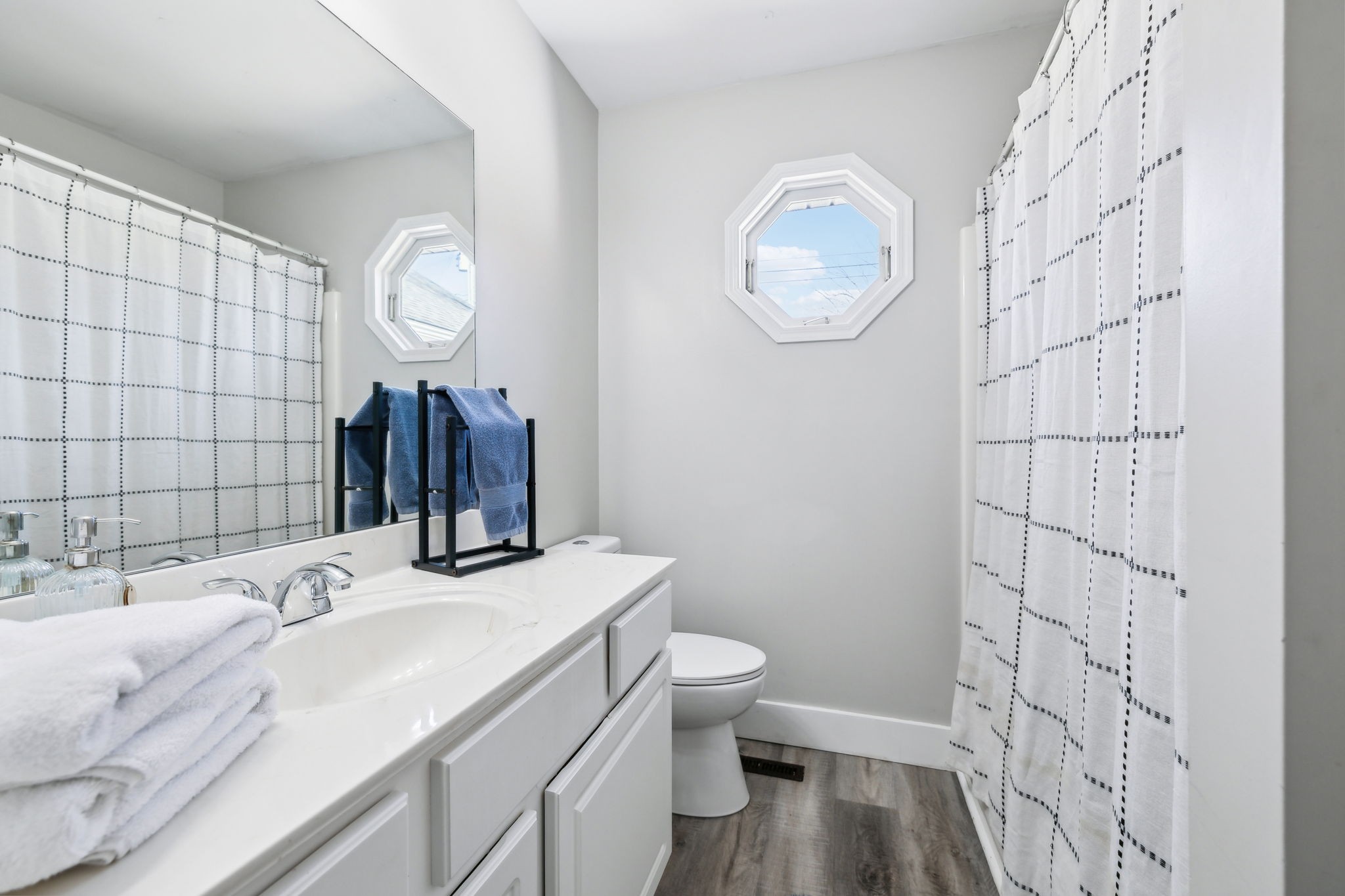 112 Sunset Cir